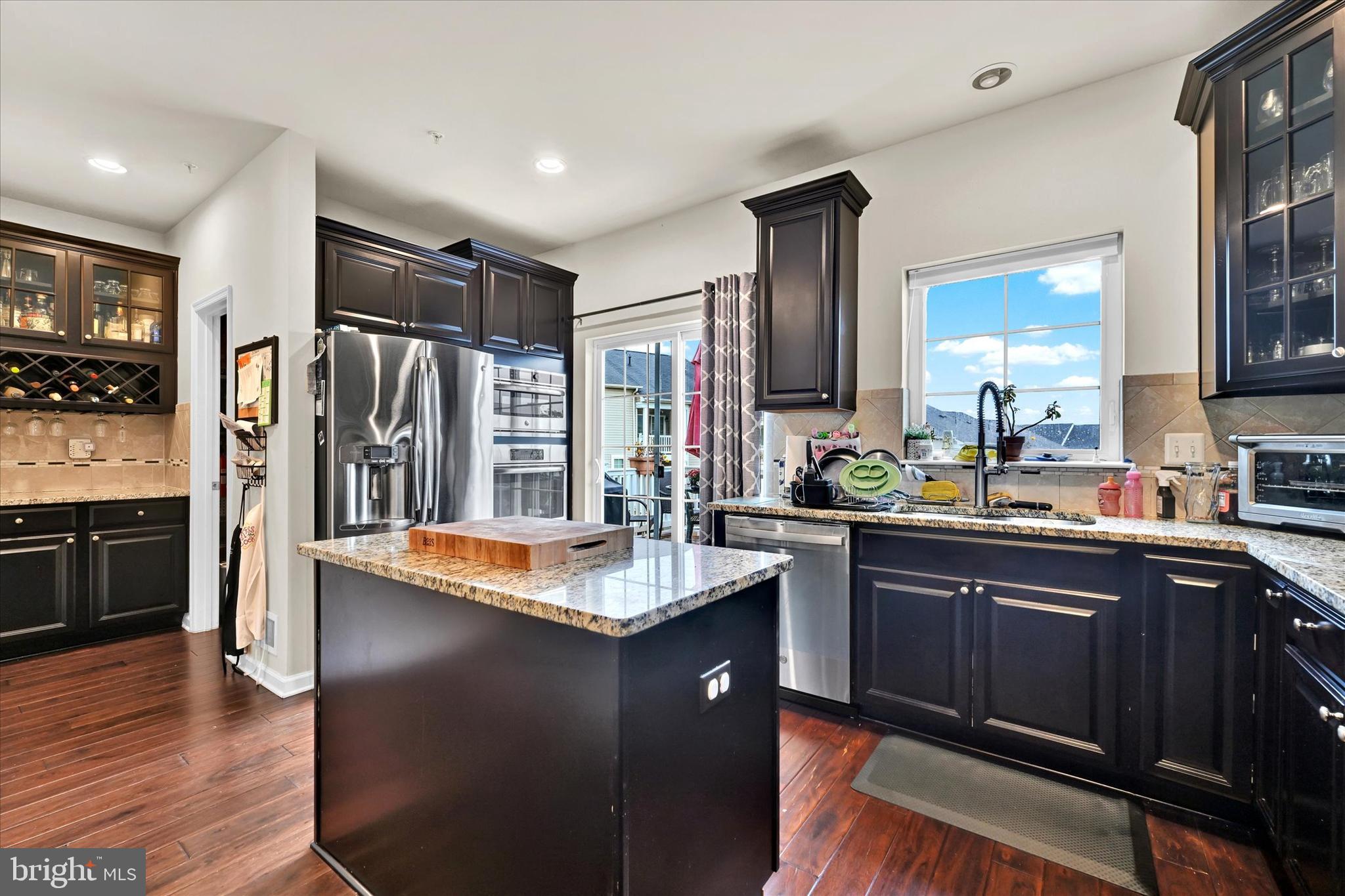 FIELDSTONE FARM - Residential