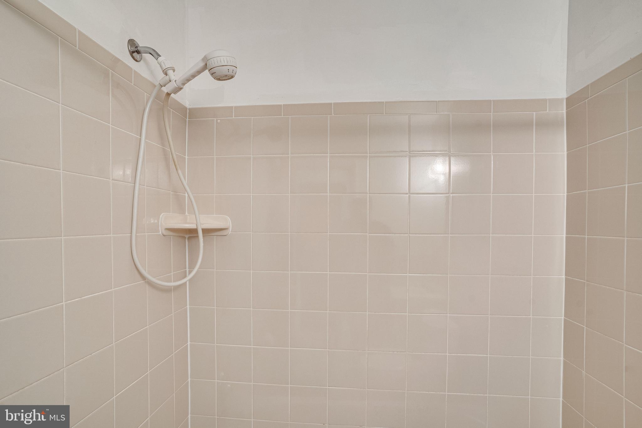 NORTHWOOD KNOLLS - Residential