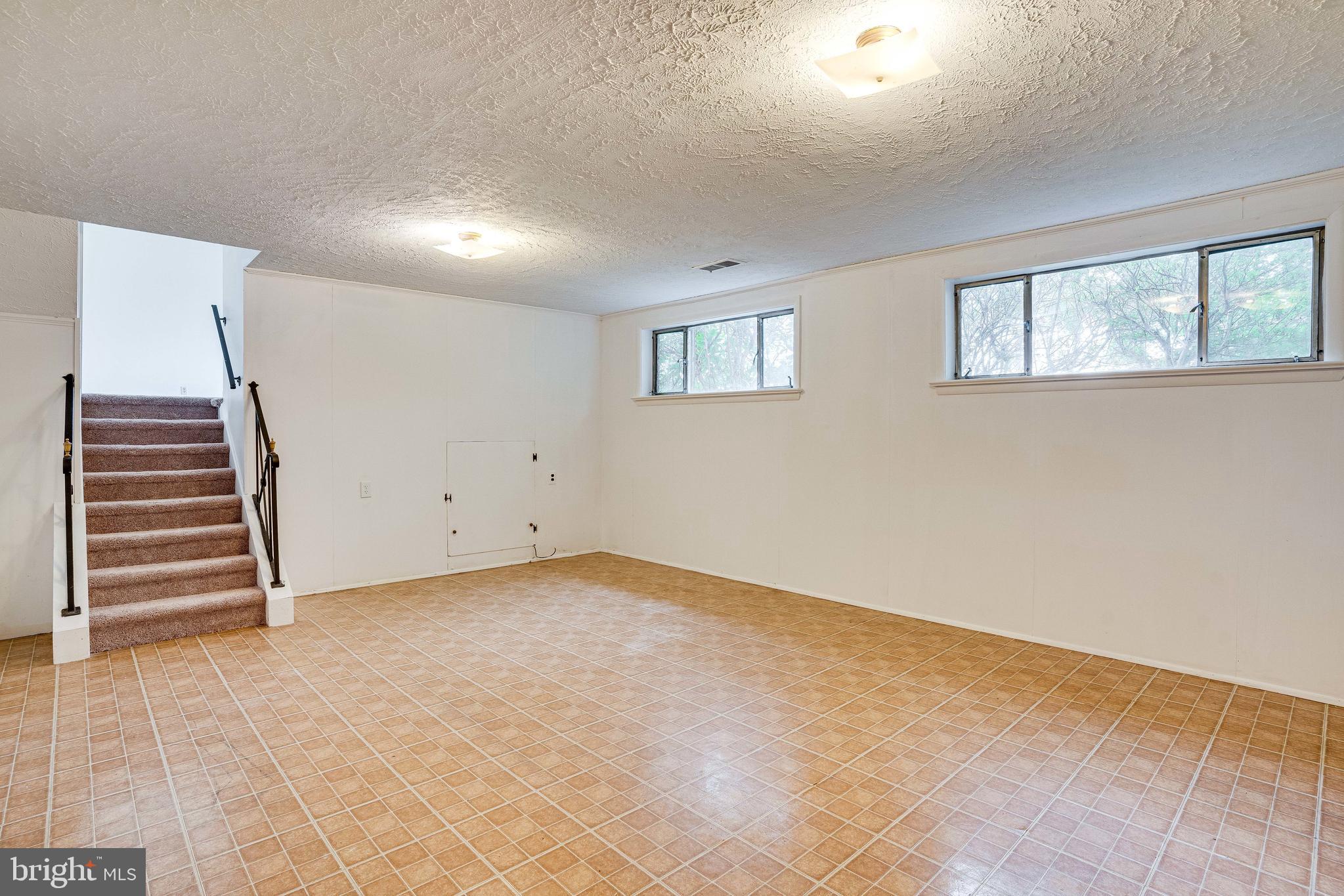 NORTHWOOD KNOLLS - Residential