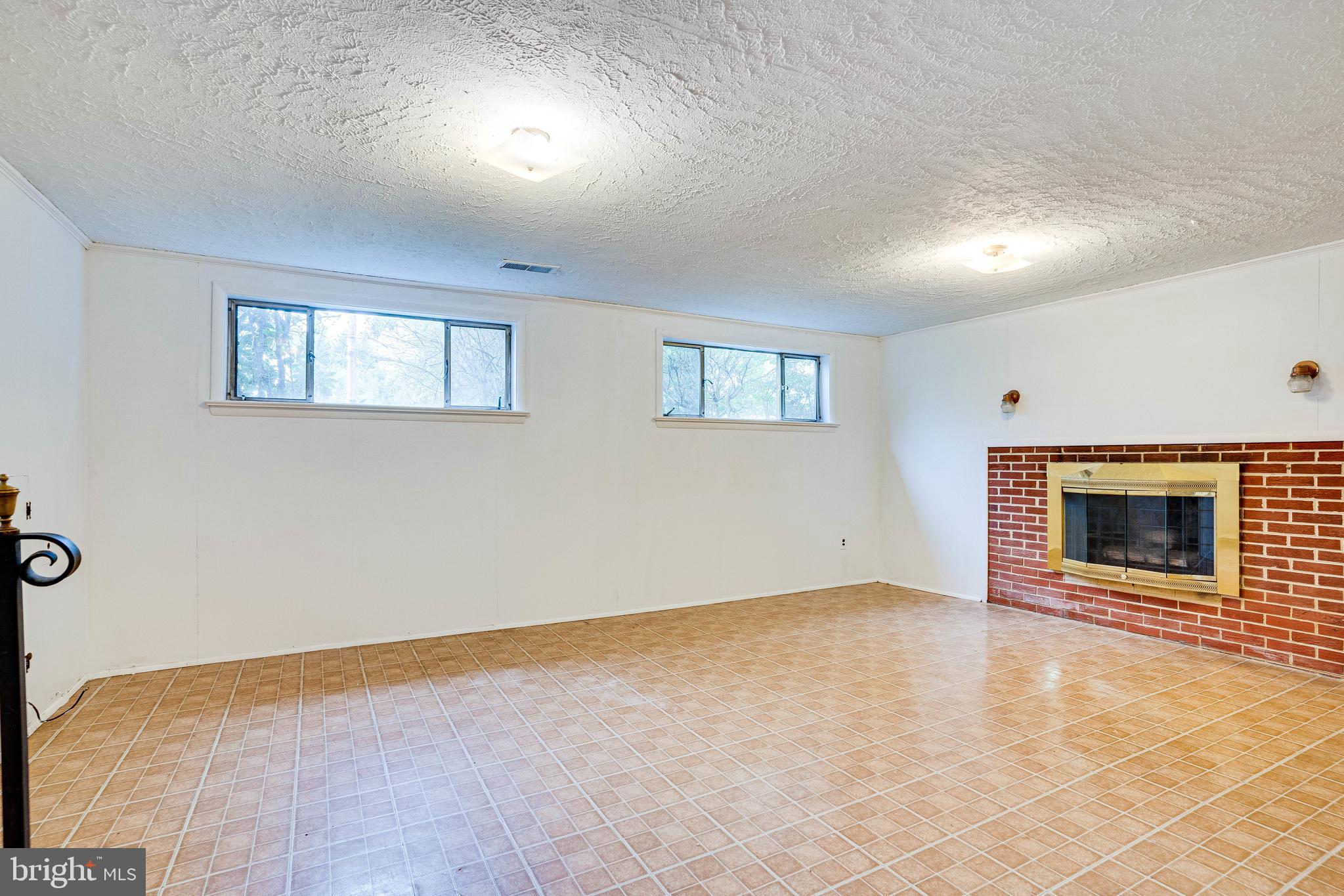 NORTHWOOD KNOLLS - Residential