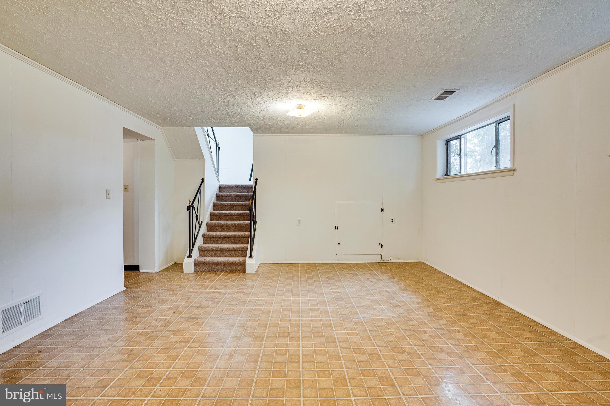 NORTHWOOD KNOLLS - Residential