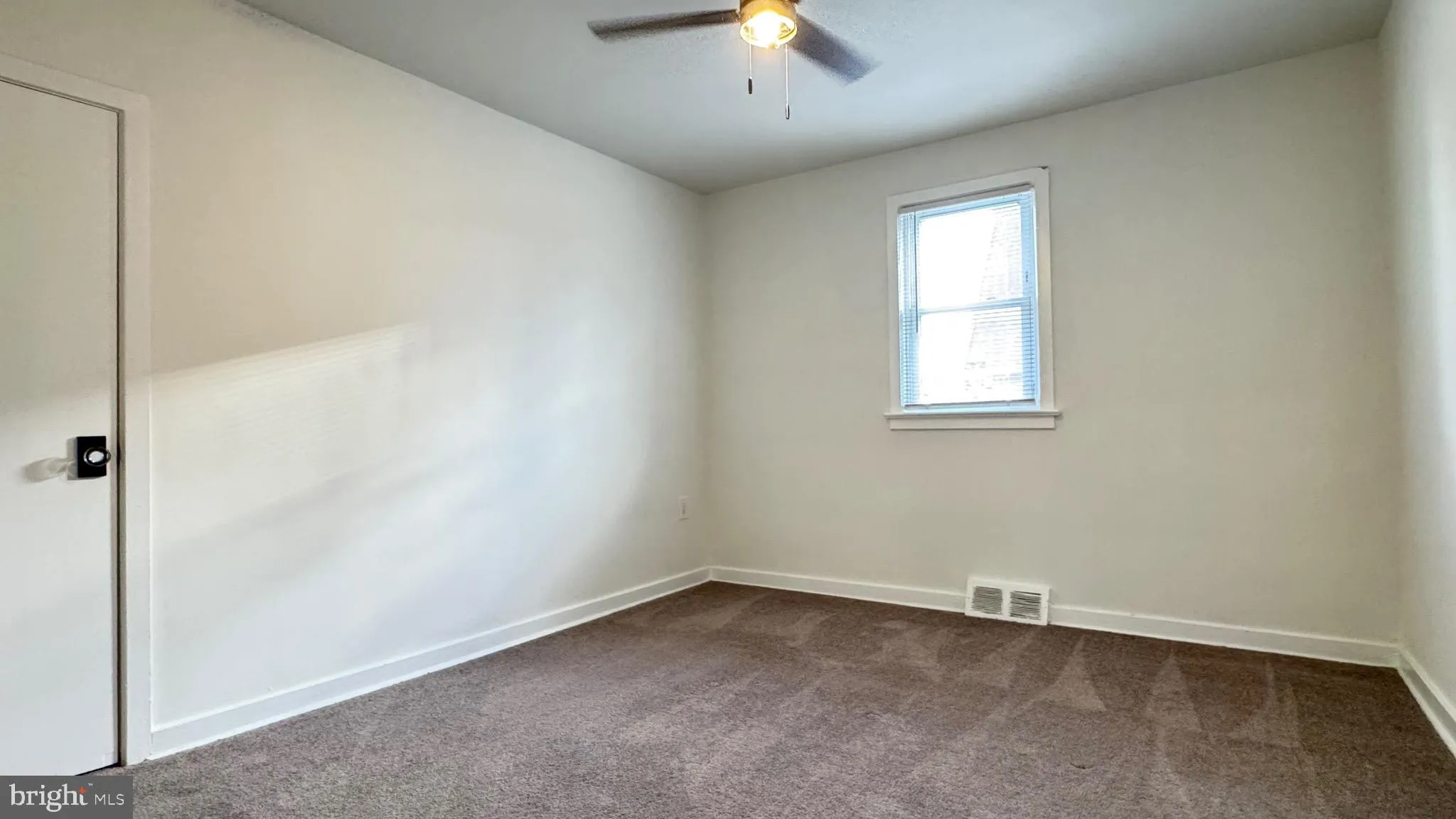 Somerdale, New Jersey 08083, United States, 3 Bedrooms Bedrooms, ,1 BathroomBathrooms,Residential,Active,210498