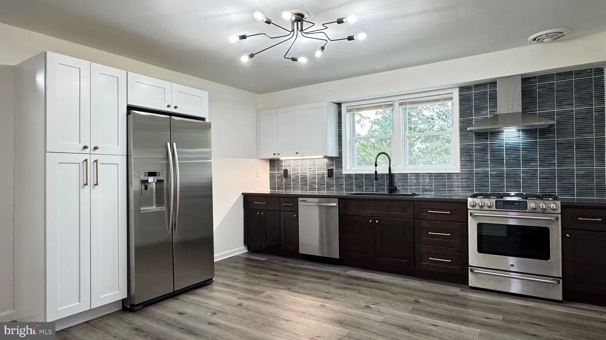 Somerdale, New Jersey 08083, United States, 3 Bedrooms Bedrooms, ,1 BathroomBathrooms,Residential,Active,210498