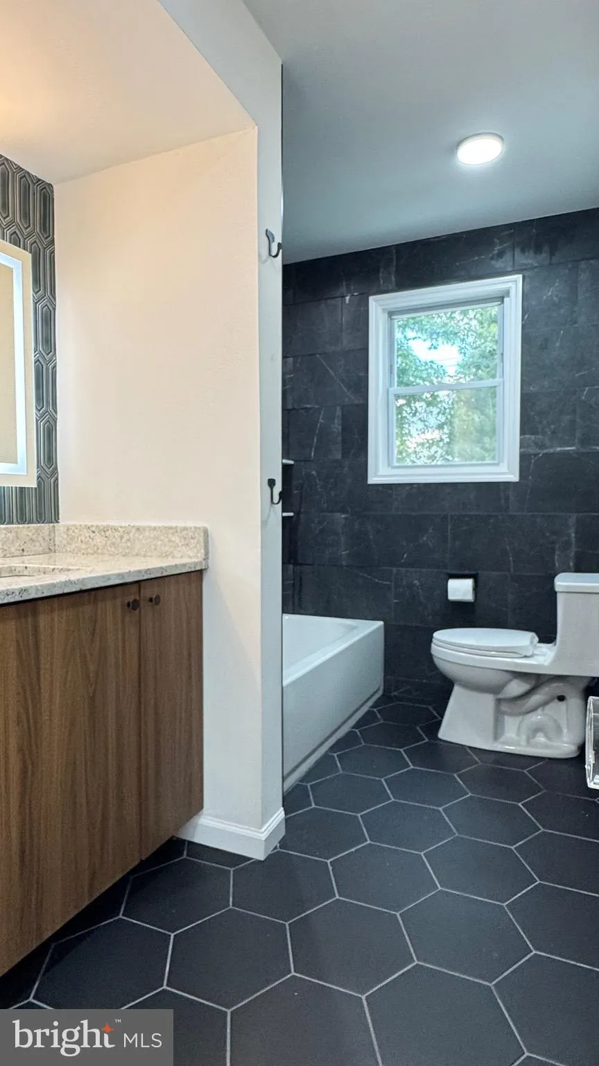 Somerdale, New Jersey 08083, United States, 3 Bedrooms Bedrooms, ,1 BathroomBathrooms,Residential,Active,210498