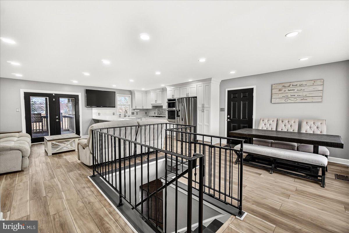 DISCOVERY - Residential