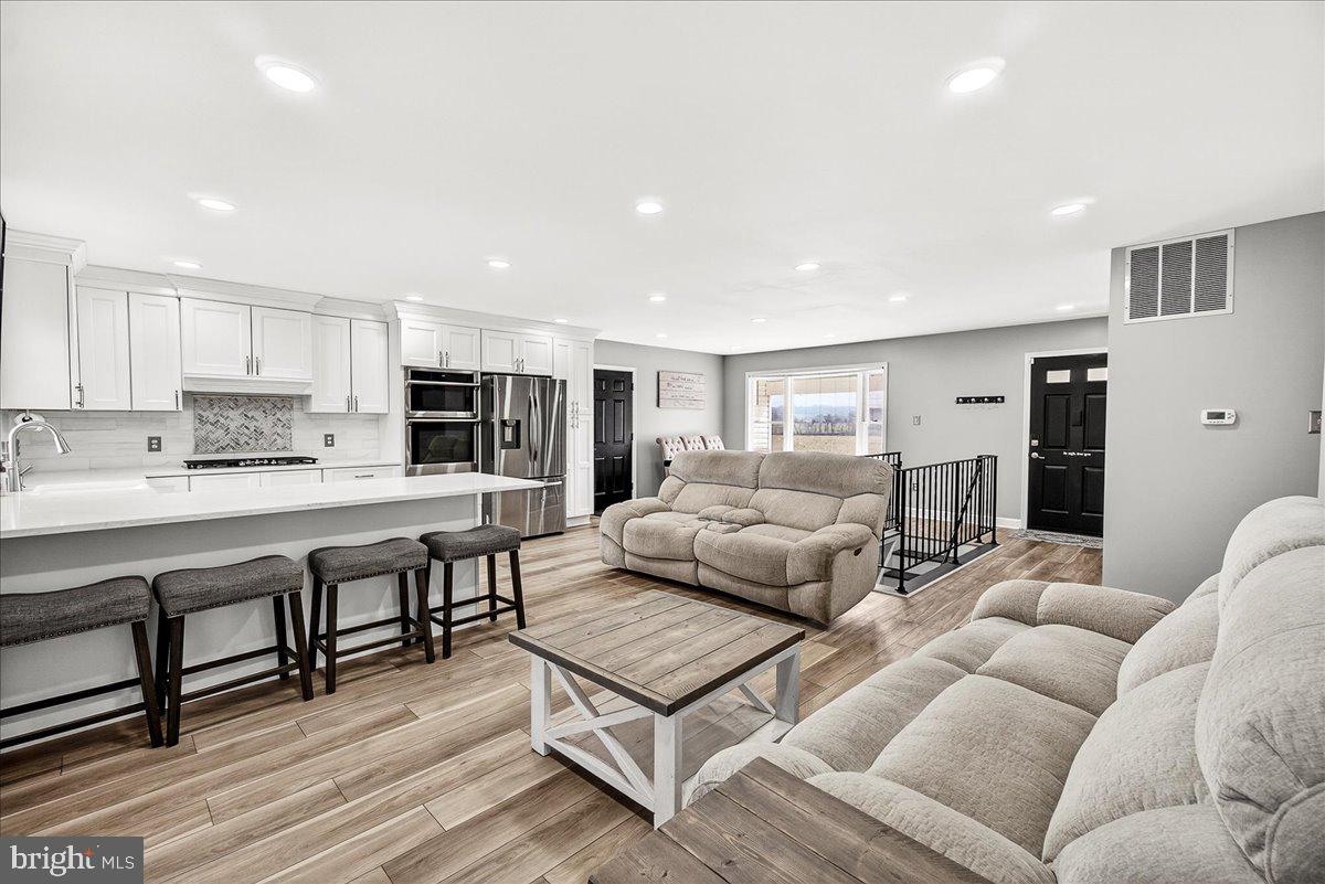 DISCOVERY - Residential