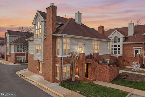 Condo For Sale - 7023 Haycock Road<br/> FALLS CHURCH, VA 22043