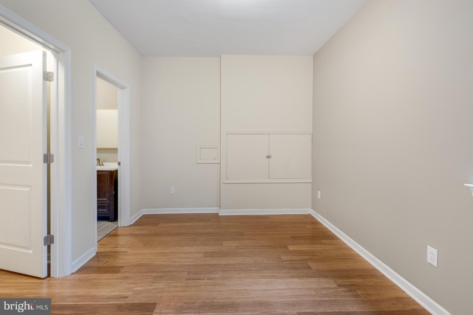 EAST KENSINGTON - Residential Lease