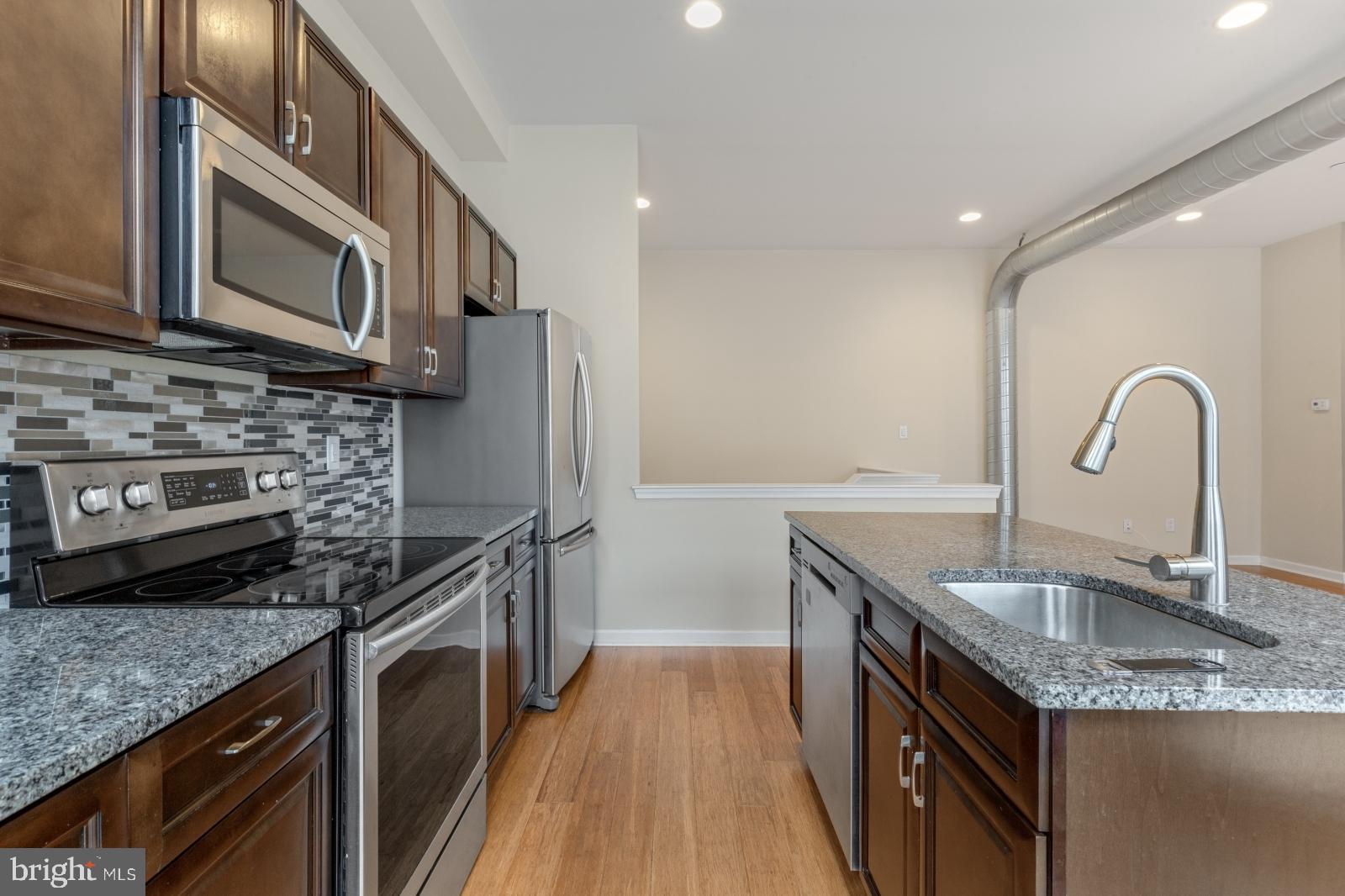 EAST KENSINGTON - Residential Lease