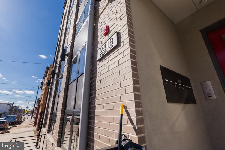 EAST KENSINGTON - Residential Lease