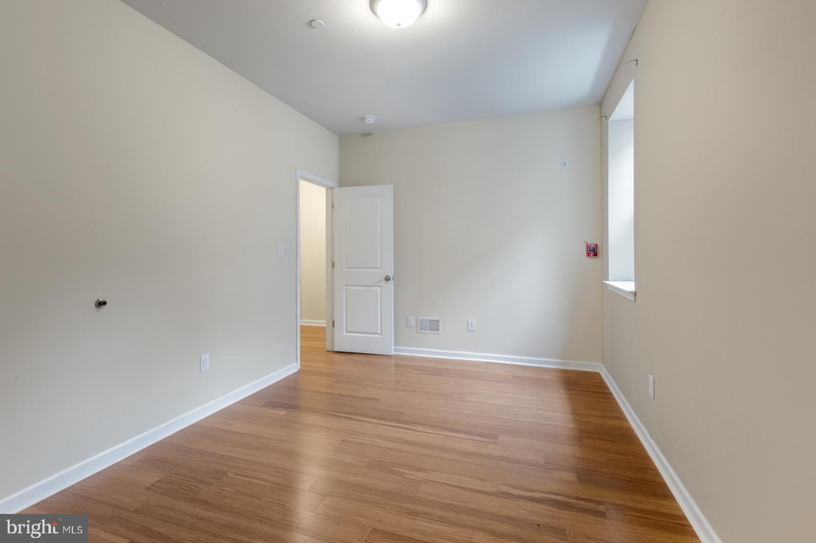 EAST KENSINGTON - Residential Lease