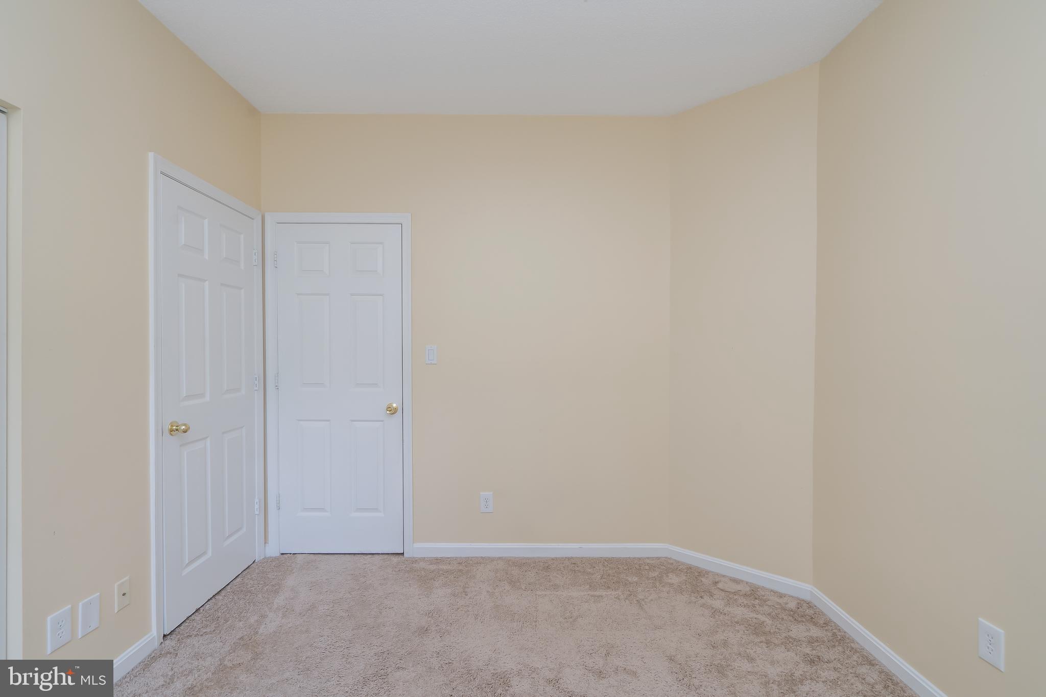 RIVERSIDE - Residential