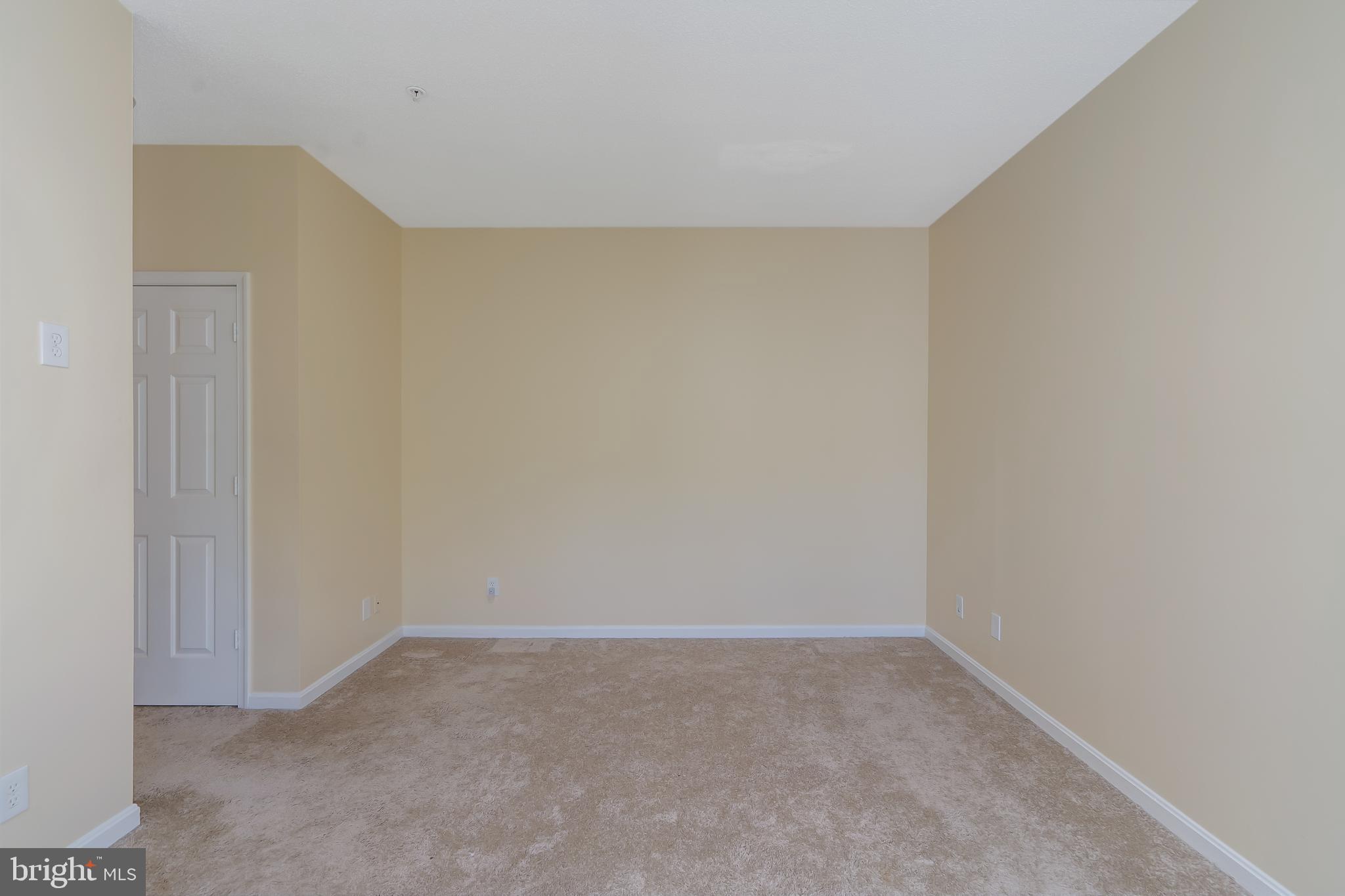 RIVERSIDE - Residential