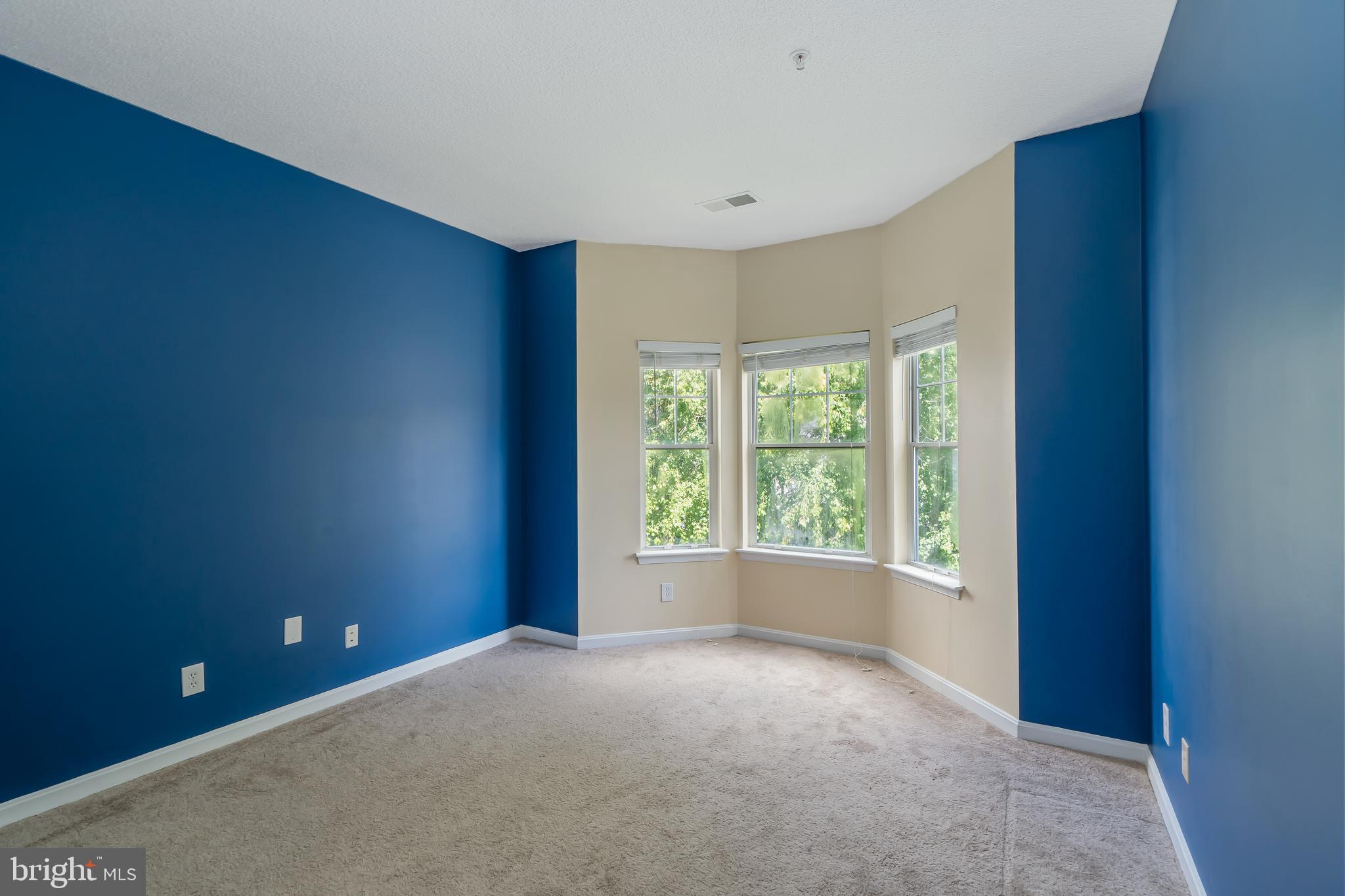 RIVERSIDE - Residential