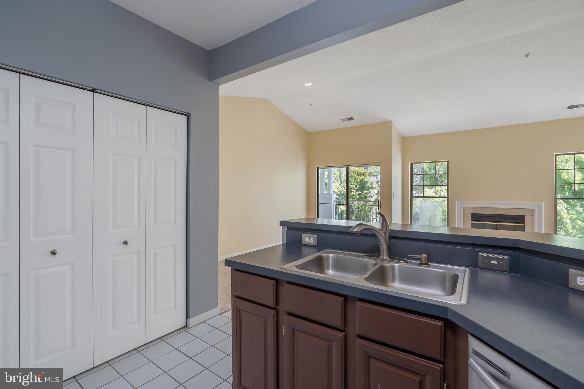 RIVERSIDE - Residential