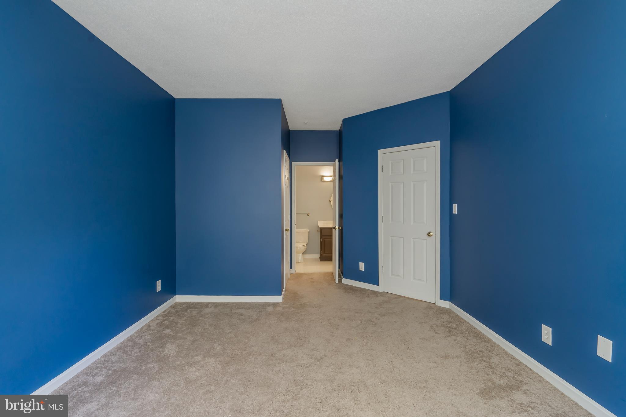 RIVERSIDE - Residential