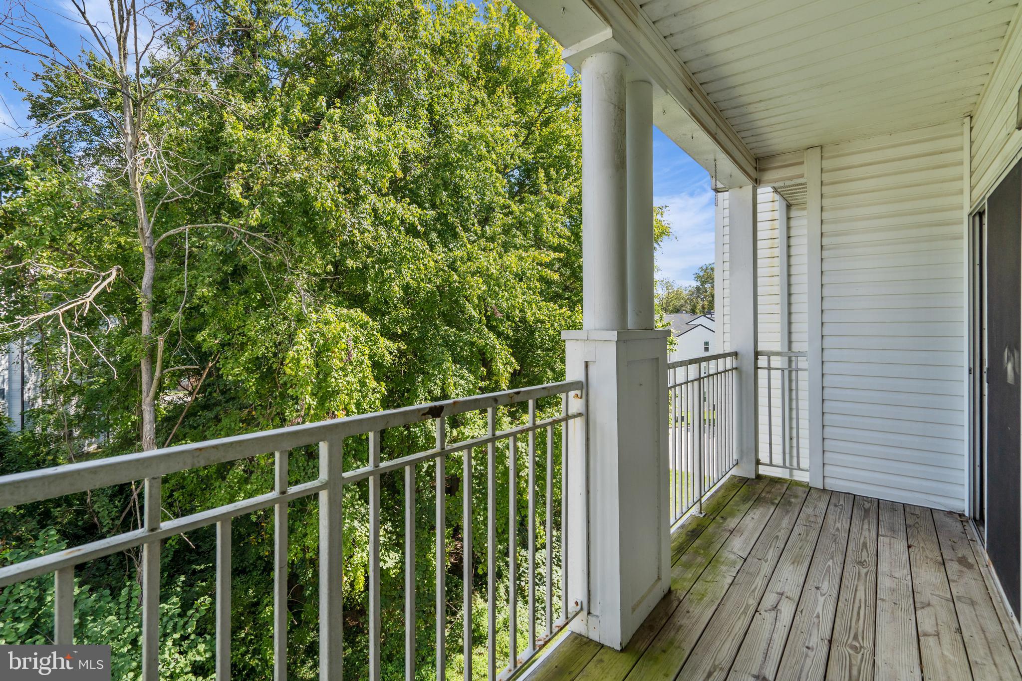 RIVERSIDE - Residential