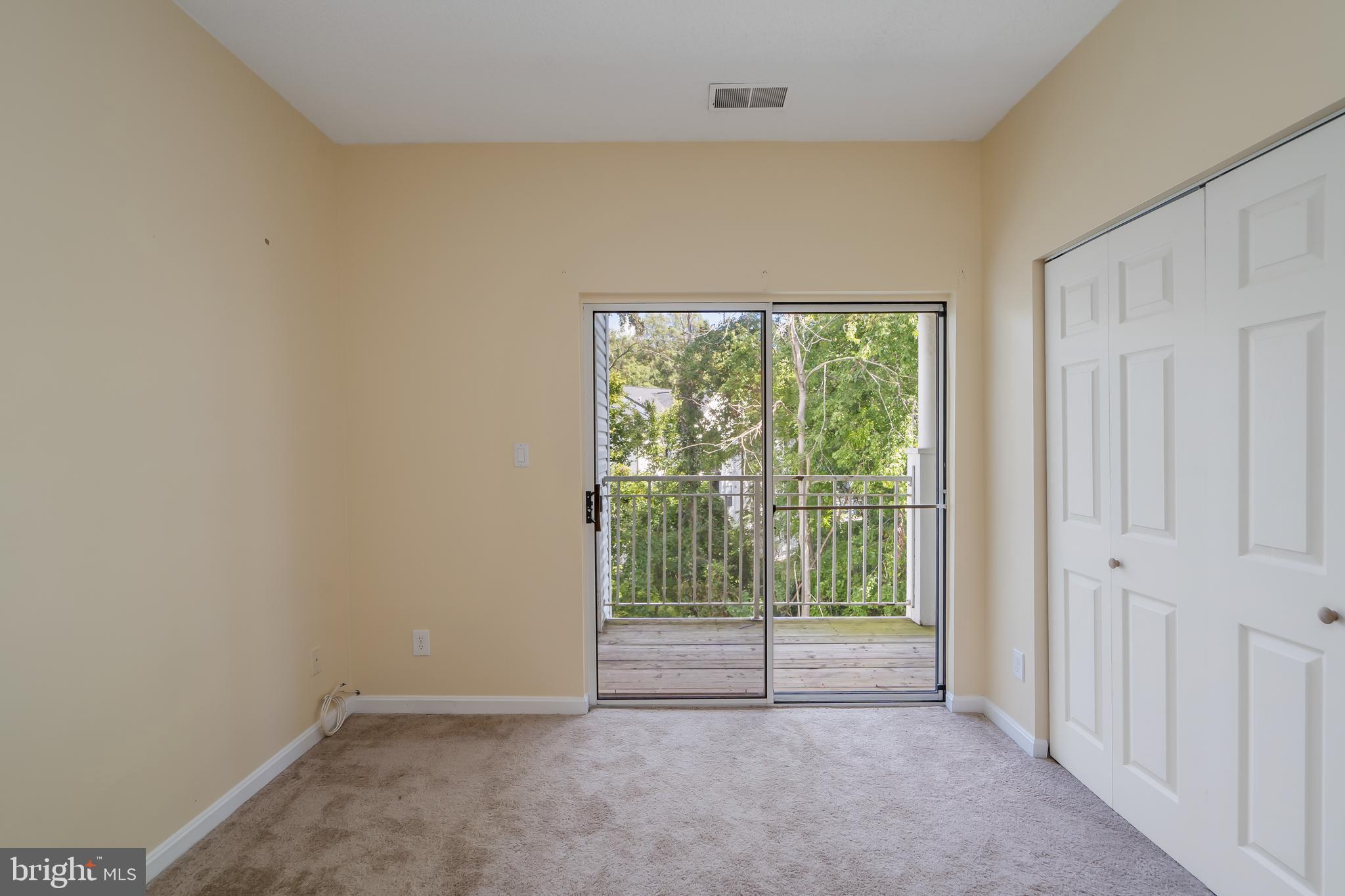 RIVERSIDE - Residential