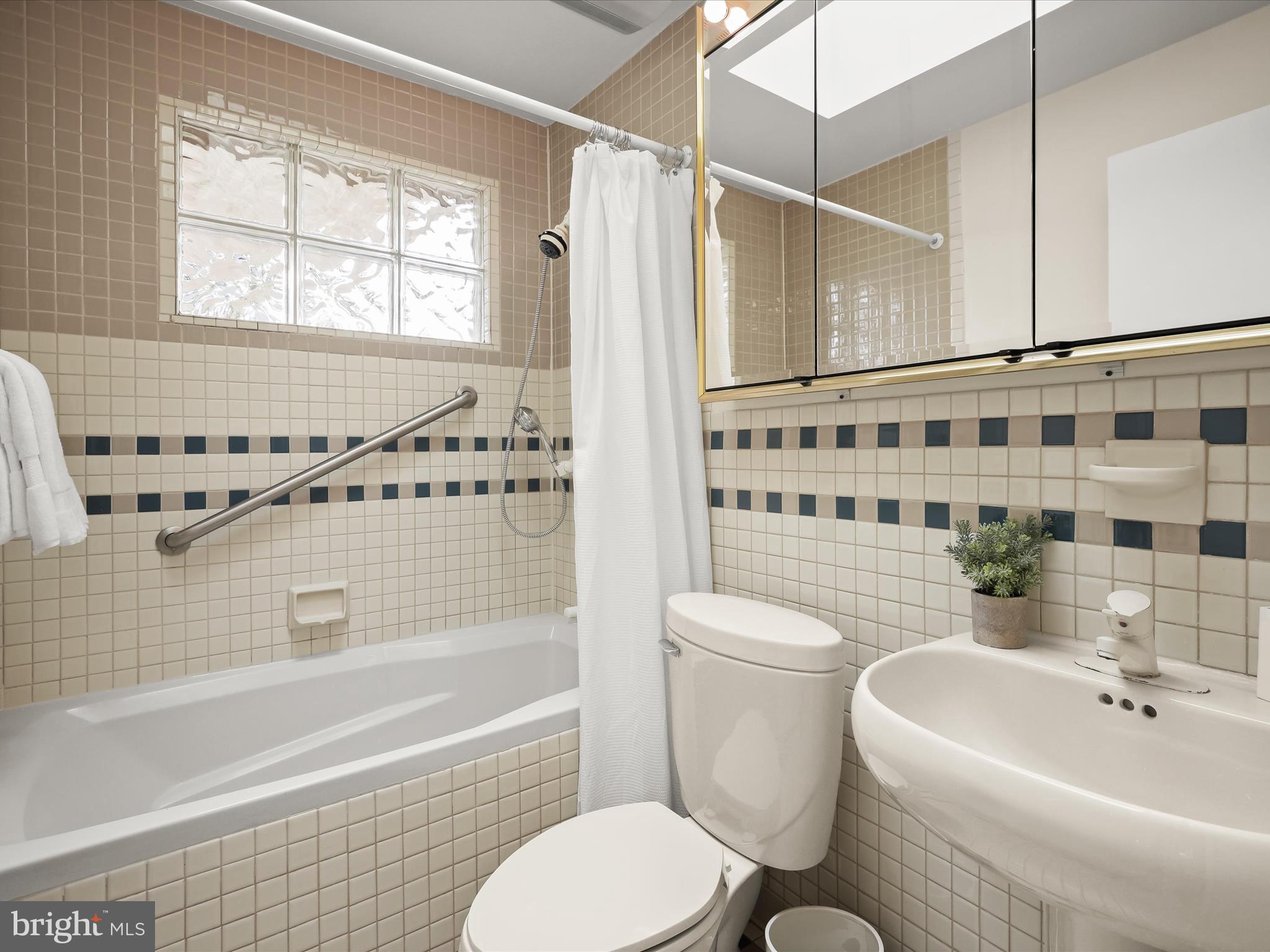 GARRETT PARK ESTATES - Residential