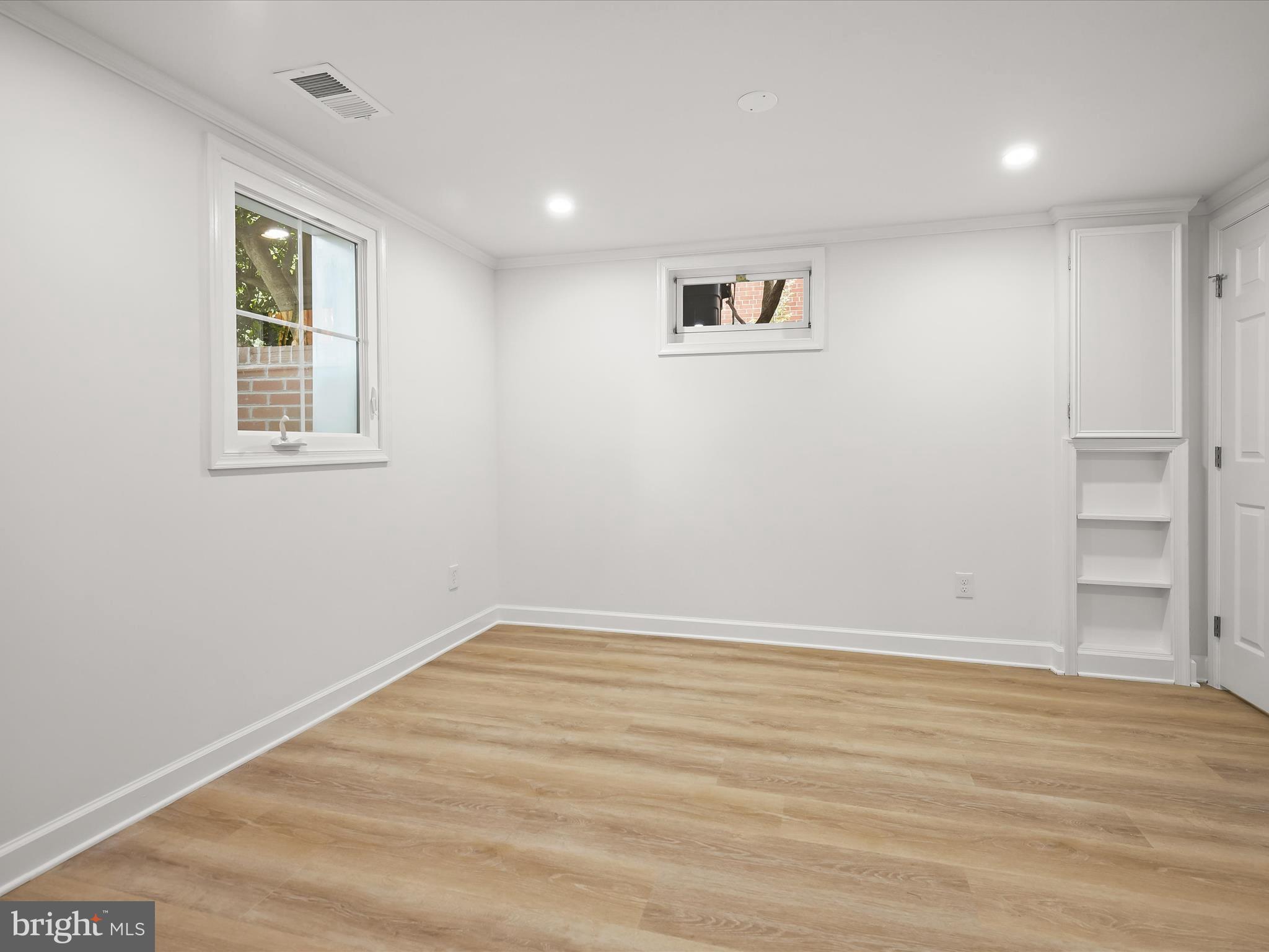 GARRETT PARK ESTATES - Residential