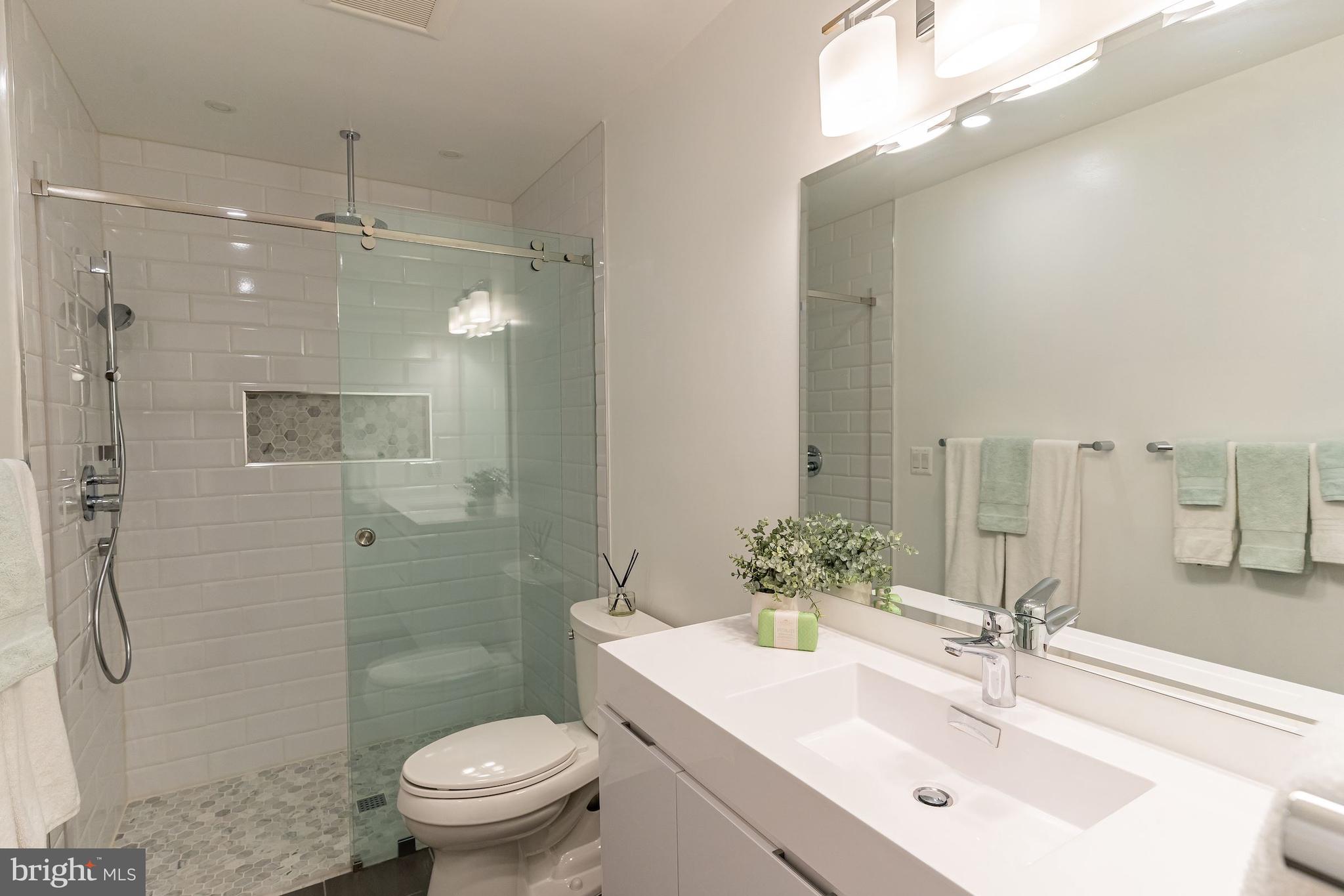 POTOMAC VILLAGE - Residential