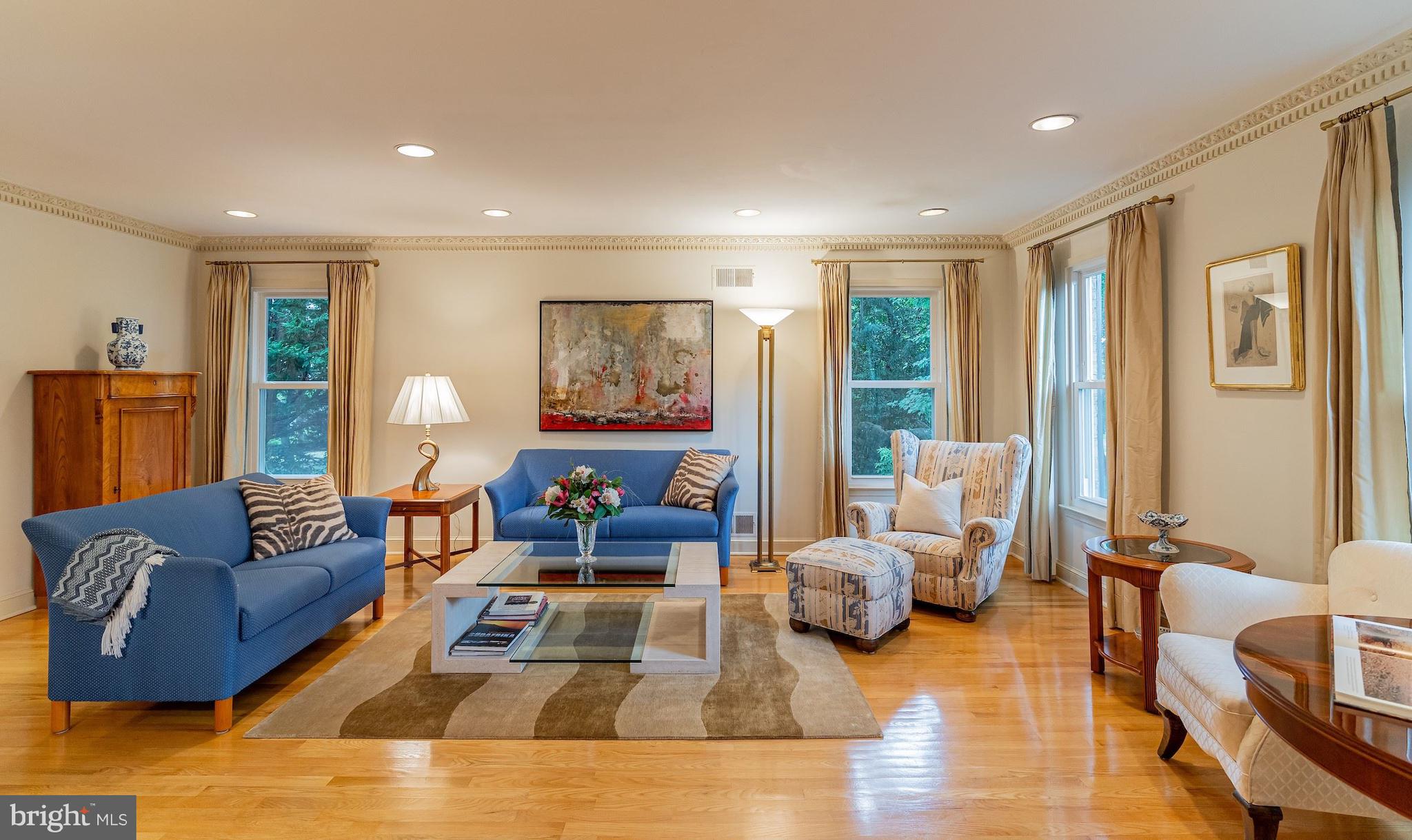 POTOMAC VILLAGE - Residential