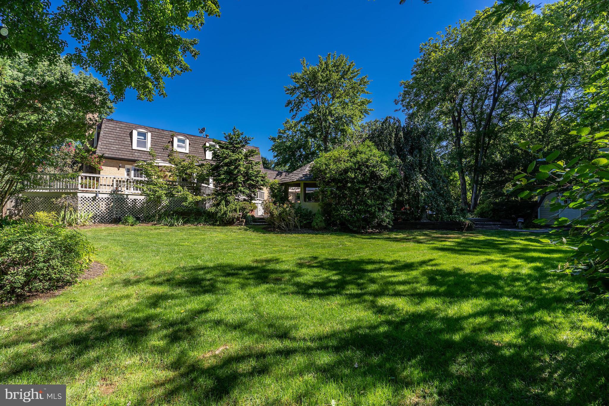 POTOMAC VILLAGE - Residential