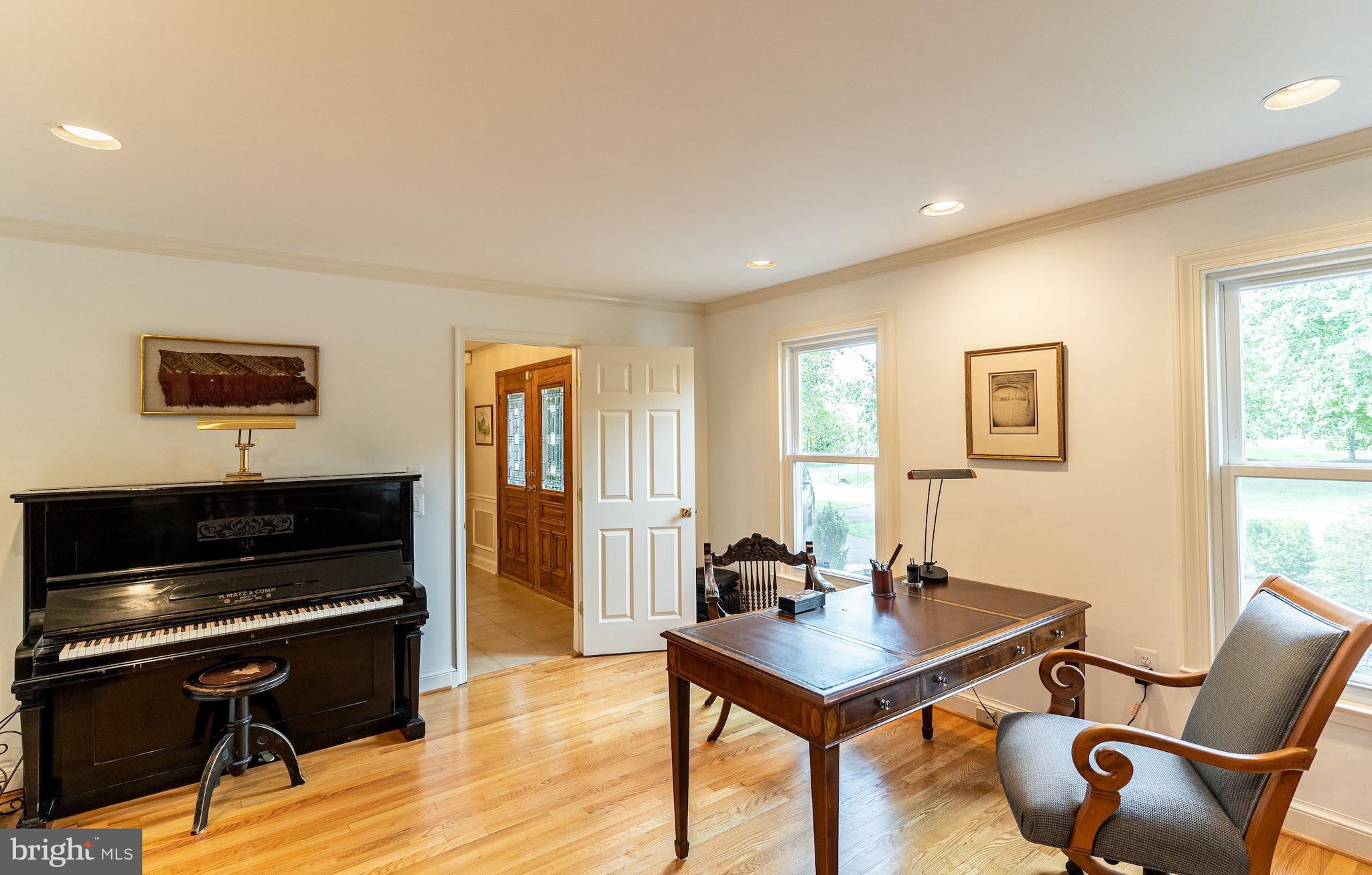 POTOMAC VILLAGE - Residential