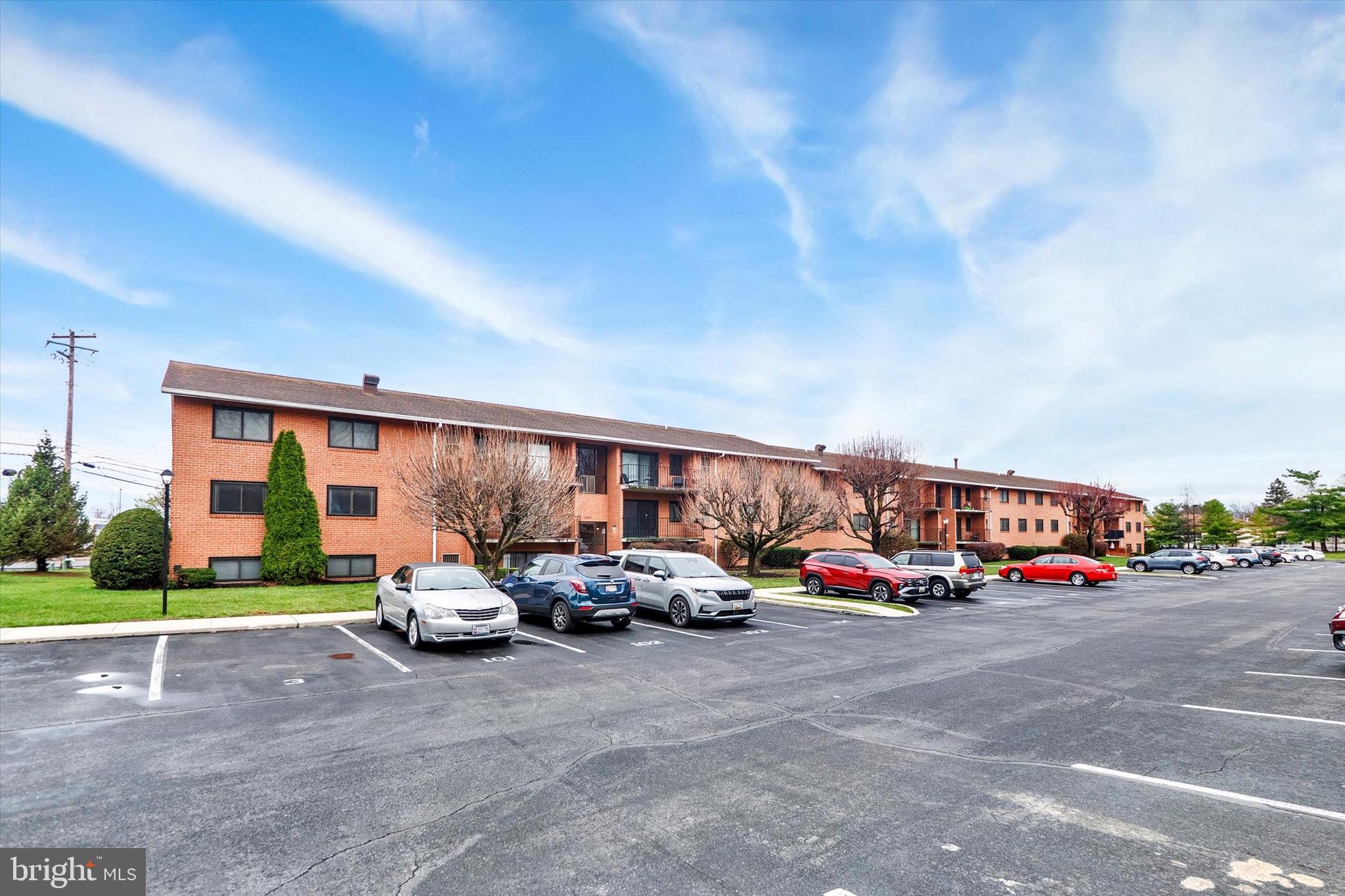 EDGEWOOD CONDOMMINIUMS - Residential