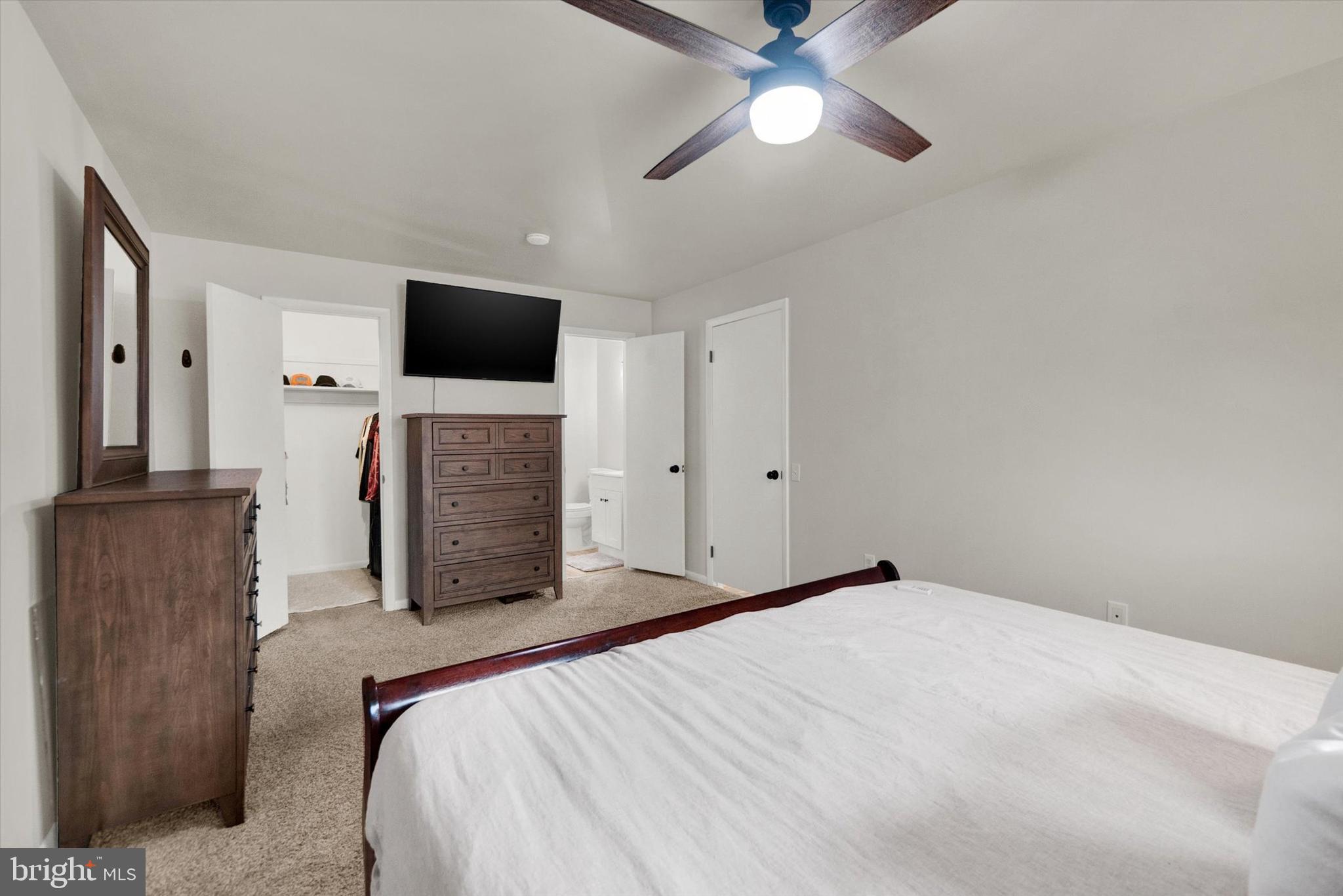 EDGEWOOD CONDOMMINIUMS - Residential