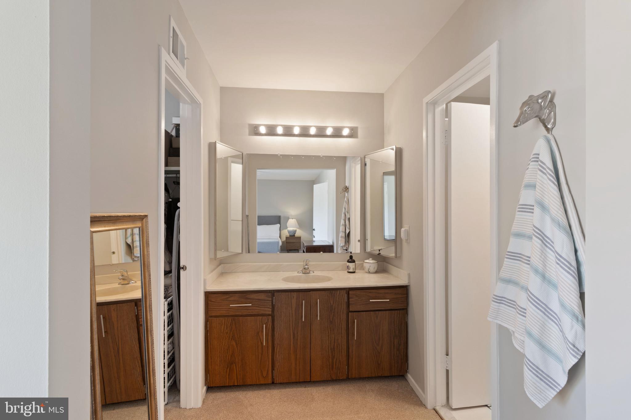 CHESTERFIELD MEWS - Residential