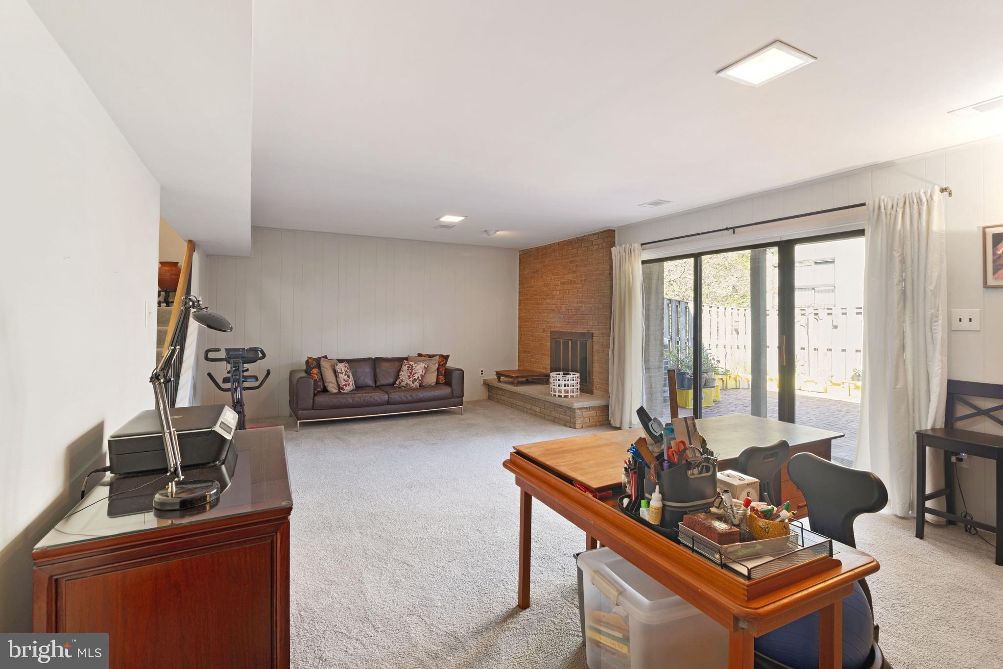 CHESTERFIELD MEWS - Residential