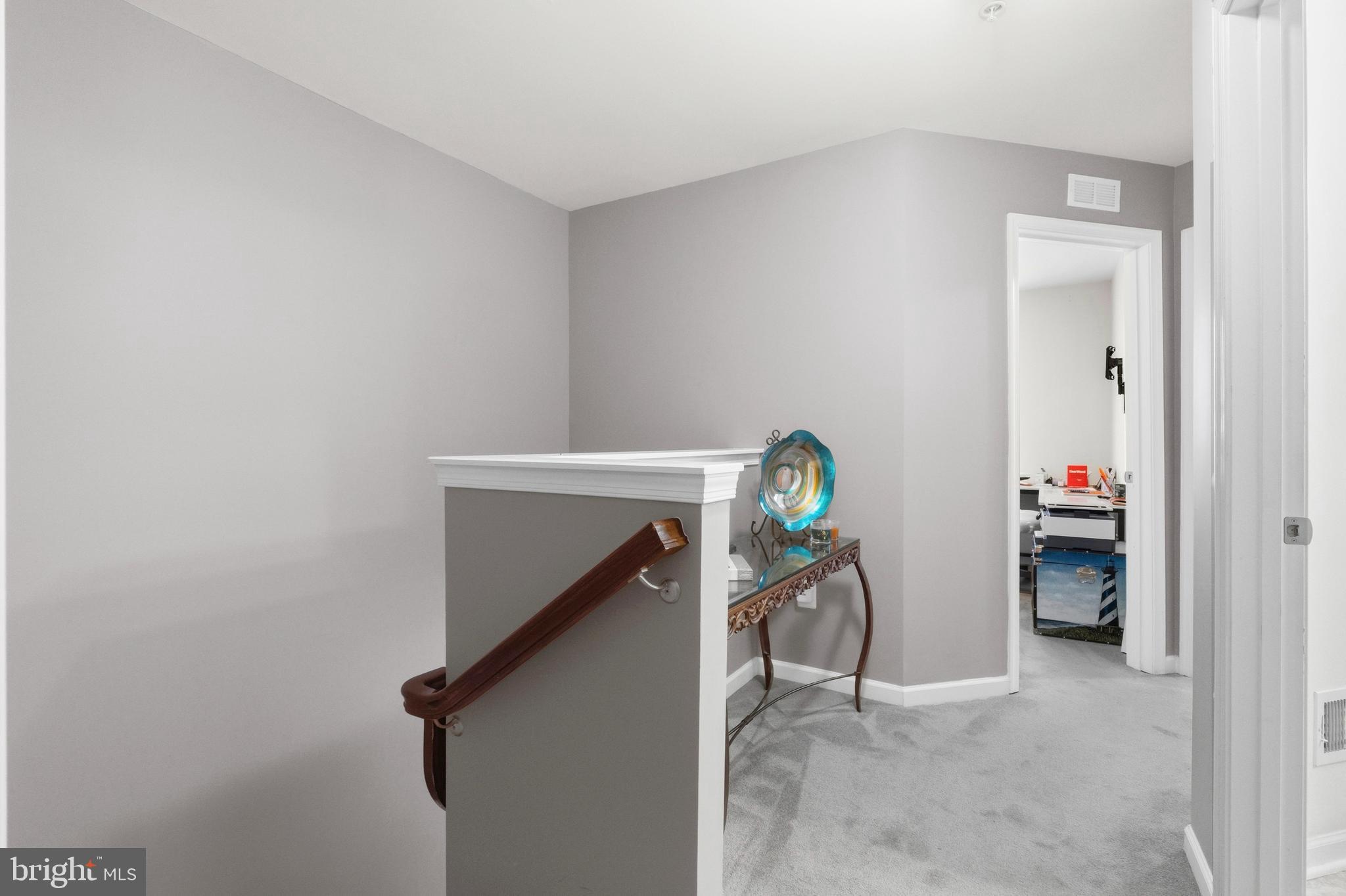 CARRIAGE HILLS TOWNHOUSE - Residential