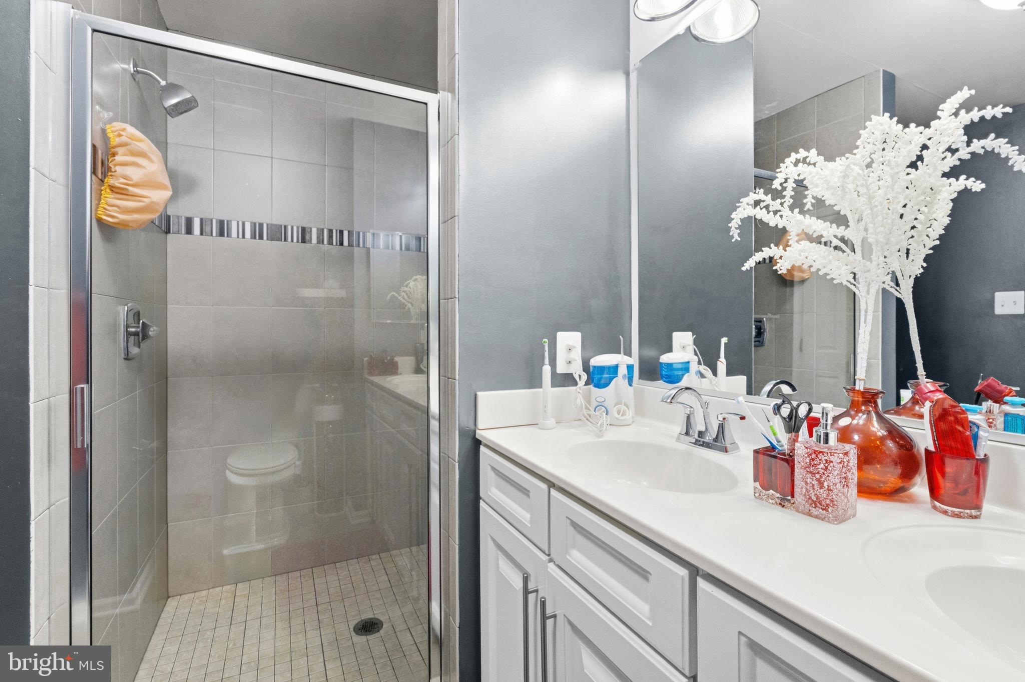 CARRIAGE HILLS TOWNHOUSE - Residential