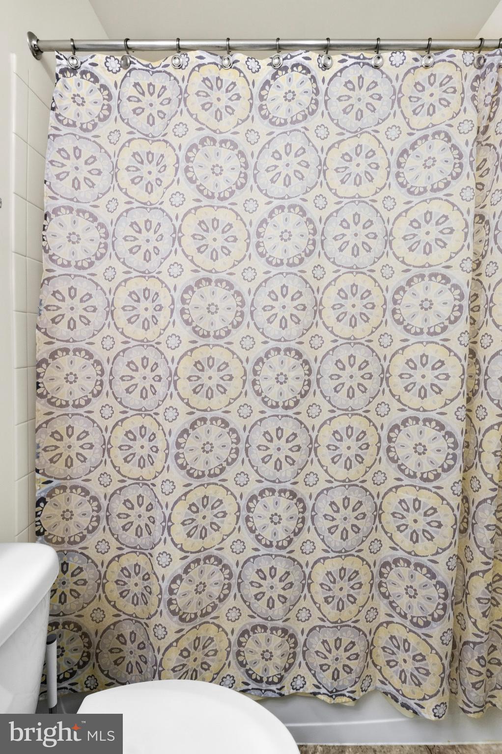 CARRIAGE HILLS TOWNHOUSE - Residential