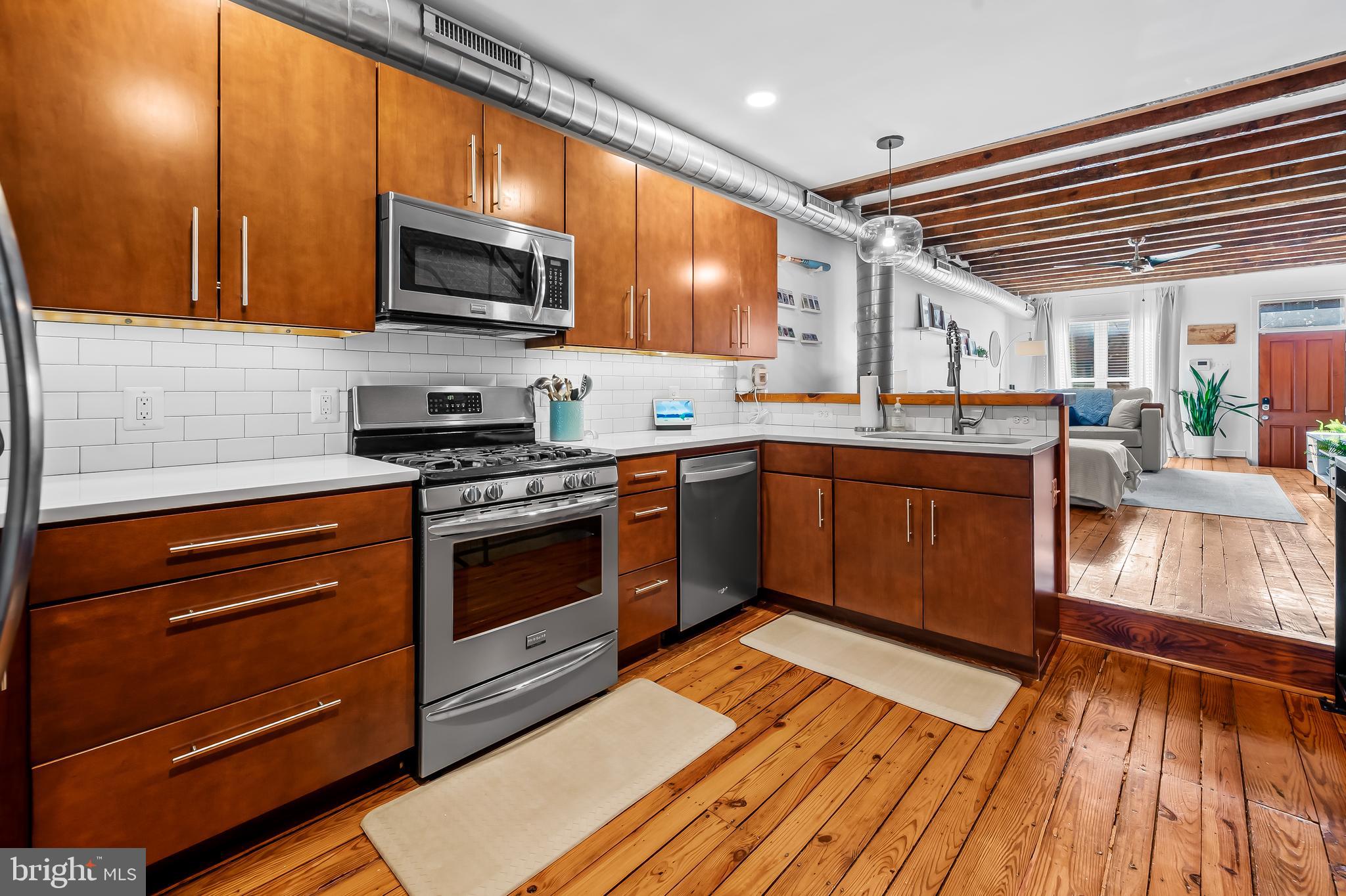 RIVERSIDE - Residential