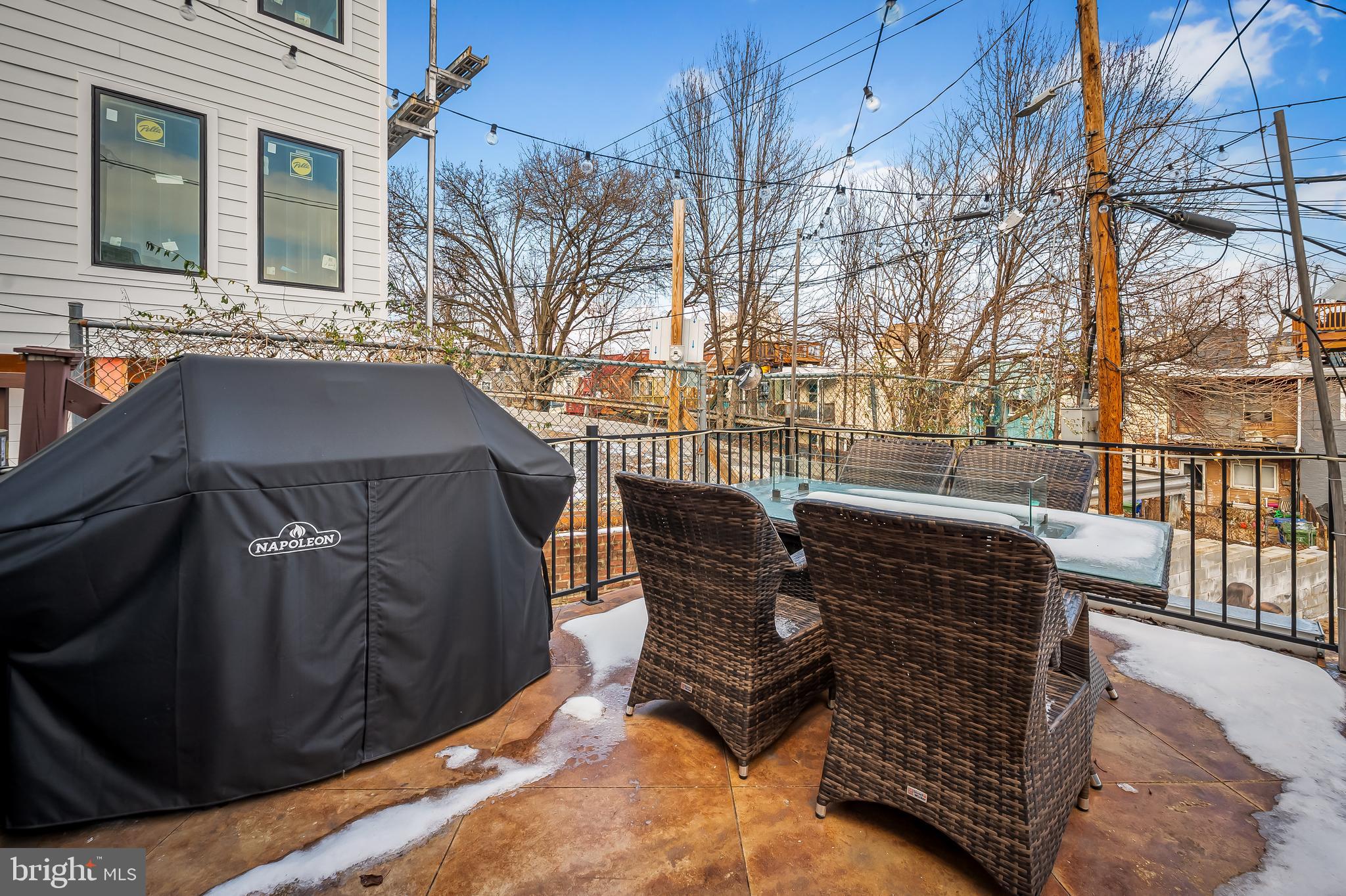 RIVERSIDE - Residential