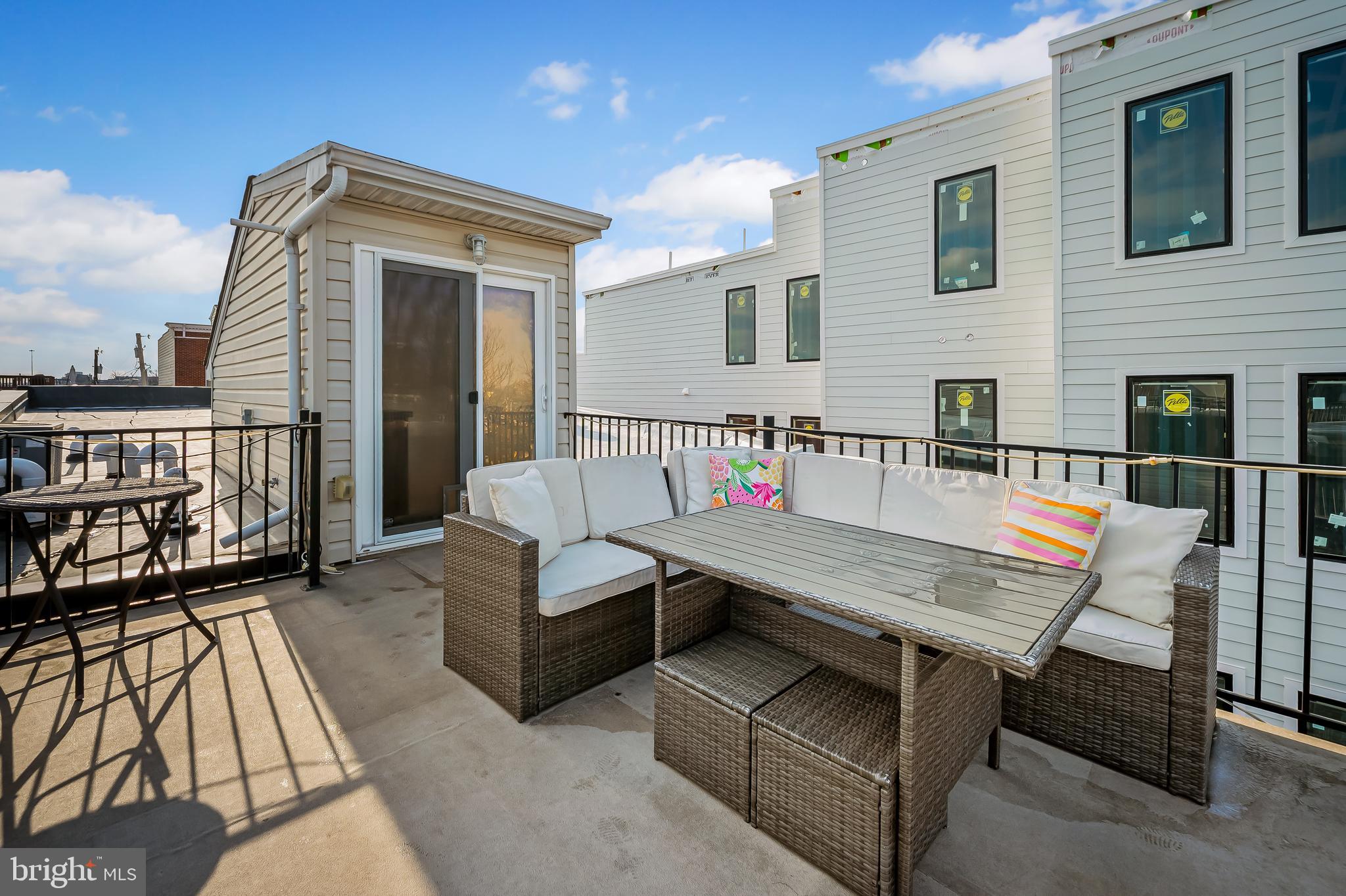 RIVERSIDE - Residential