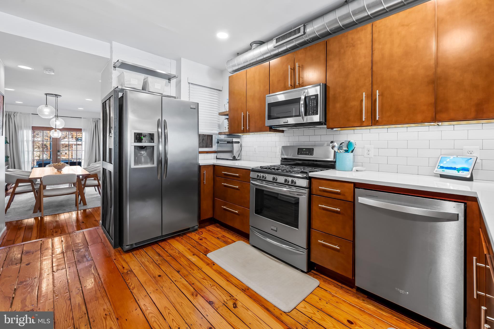 RIVERSIDE - Residential