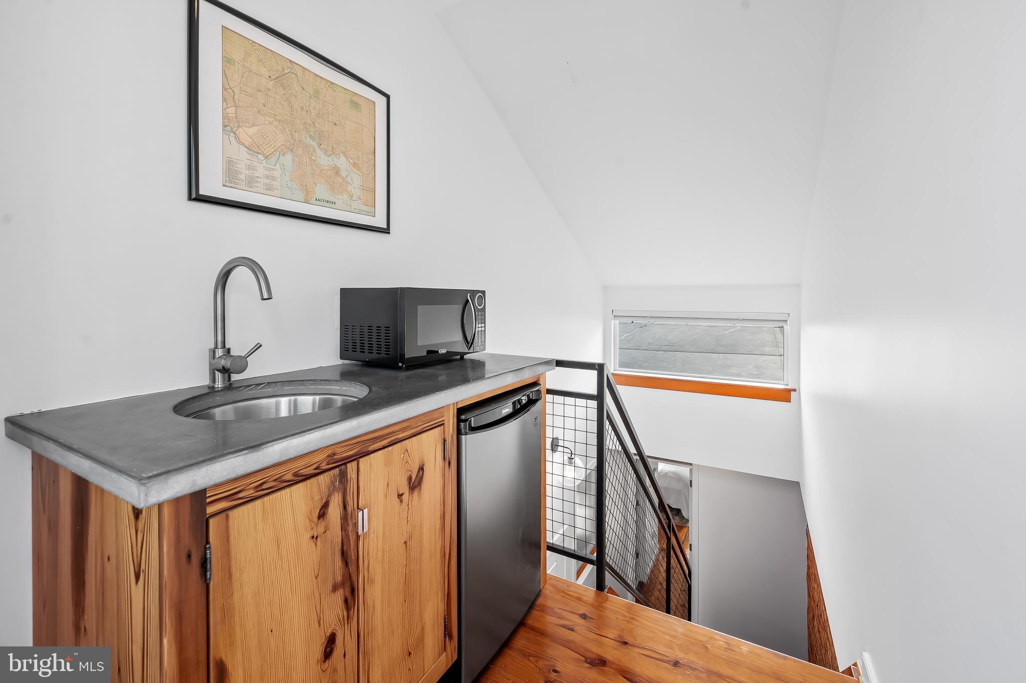 RIVERSIDE - Residential