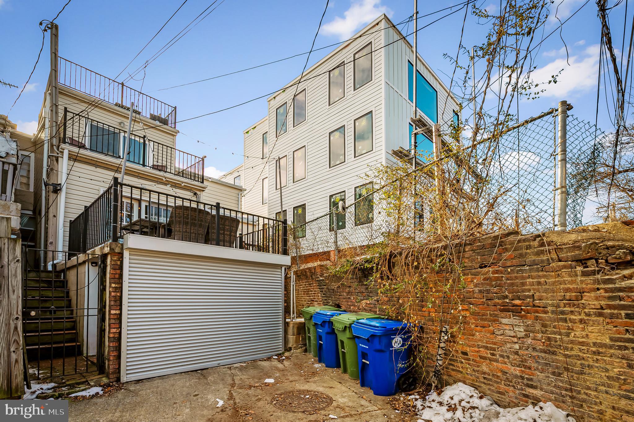 RIVERSIDE - Residential