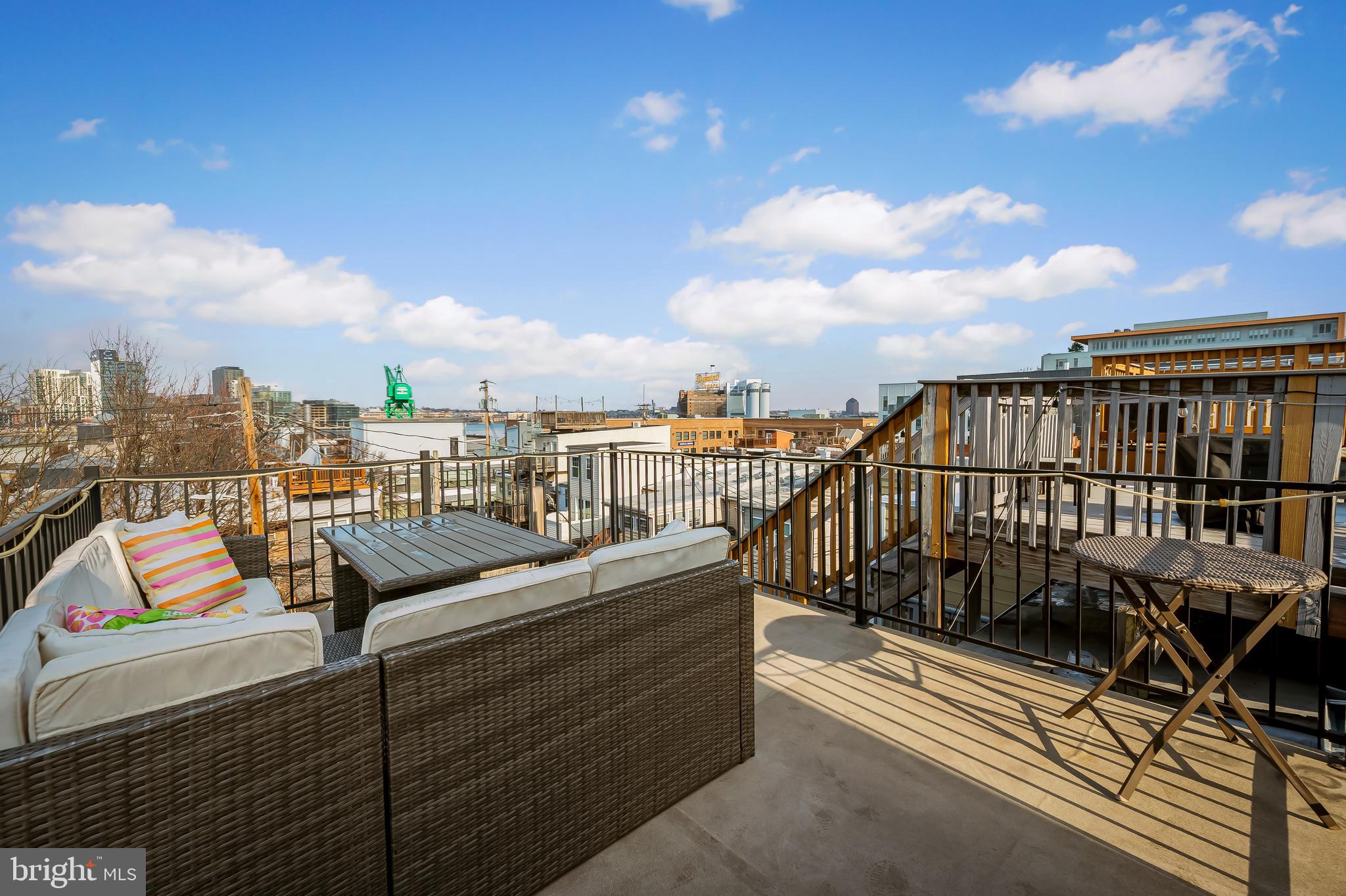 RIVERSIDE - Residential