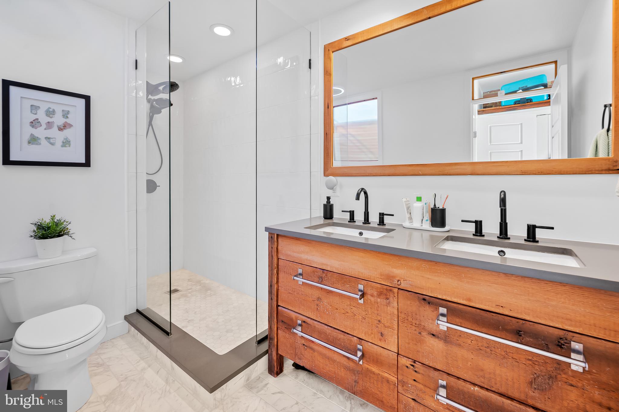 RIVERSIDE - Residential