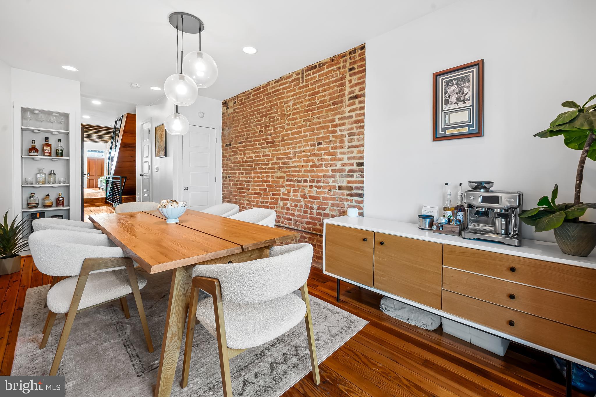 RIVERSIDE - Residential