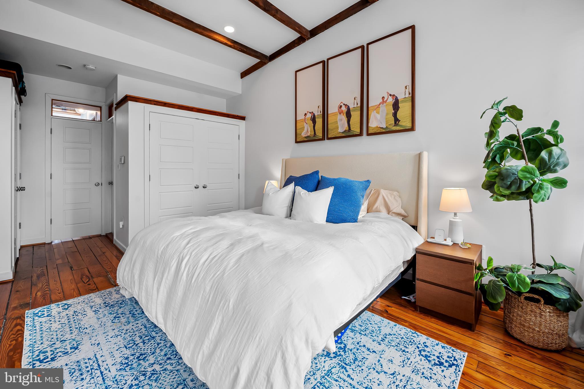 RIVERSIDE - Residential