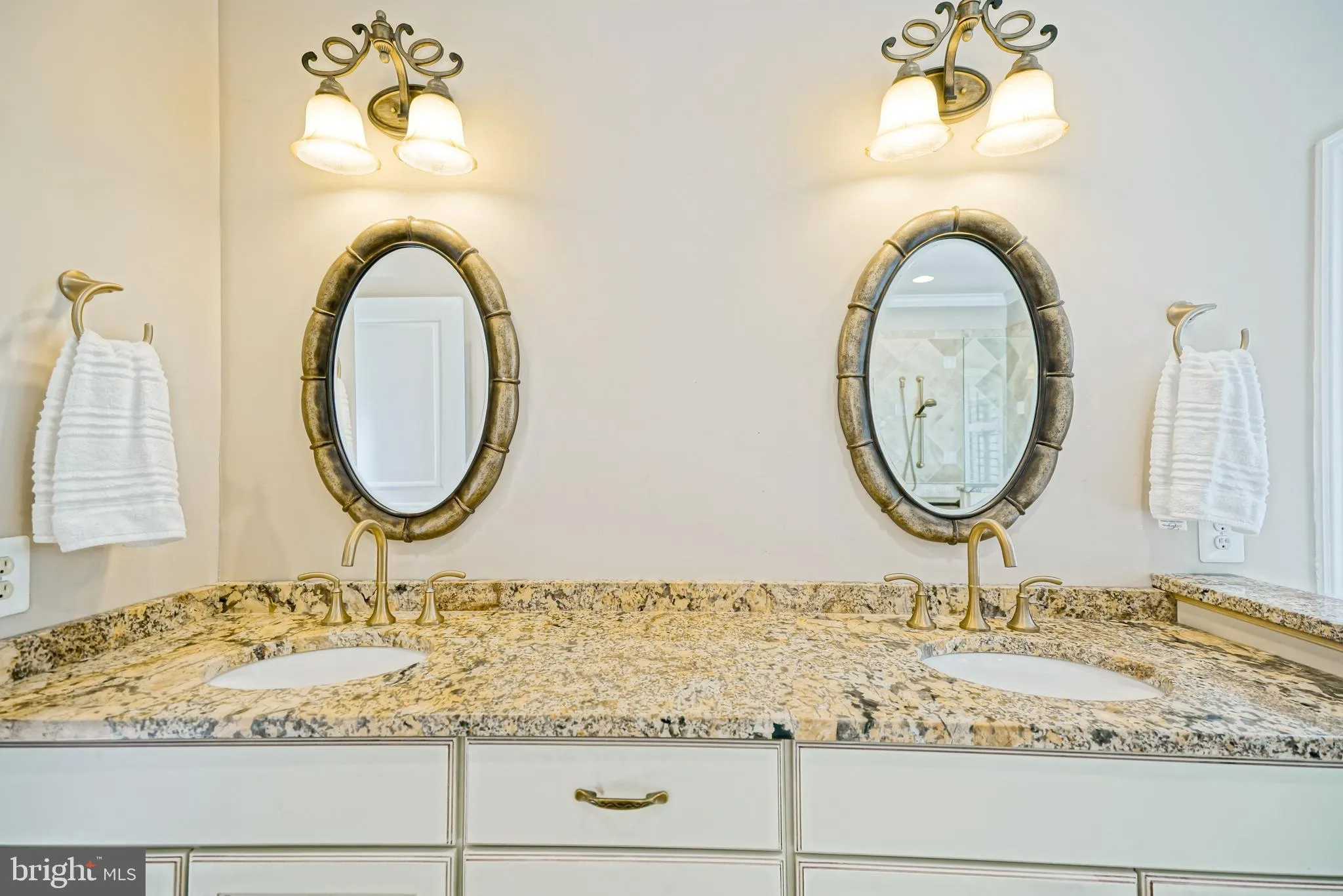 Lewes, Delaware 19958, United States, 5 Bedrooms Bedrooms, ,4 BathroomsBathrooms,Residential,Active,216012