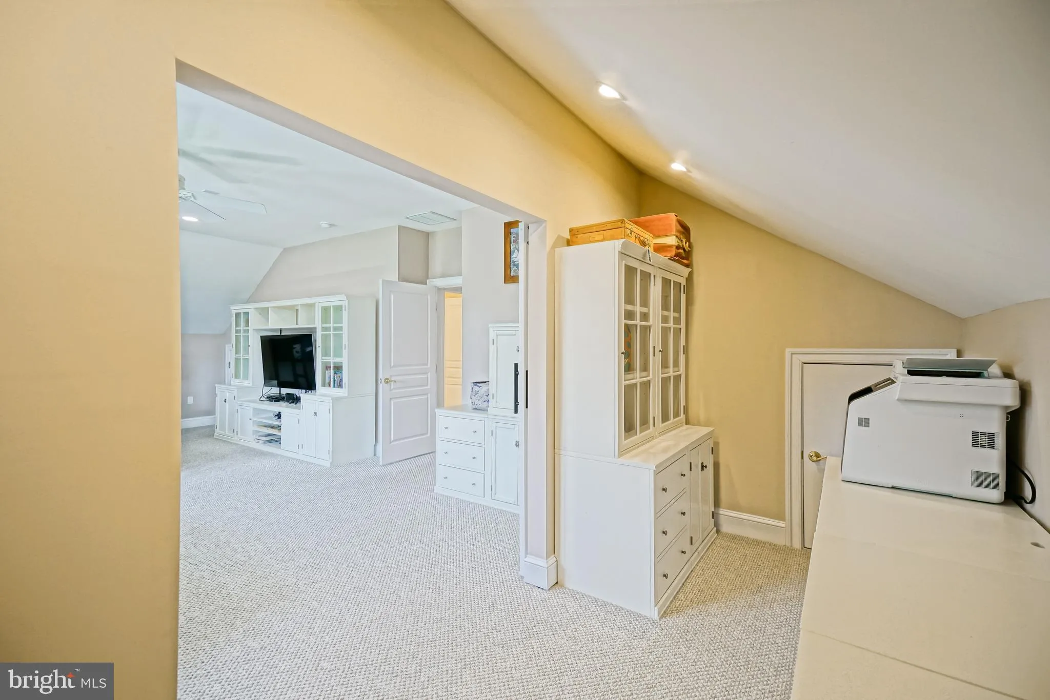 Lewes, Delaware 19958, United States, 5 Bedrooms Bedrooms, ,4 BathroomsBathrooms,Residential,Active,216012