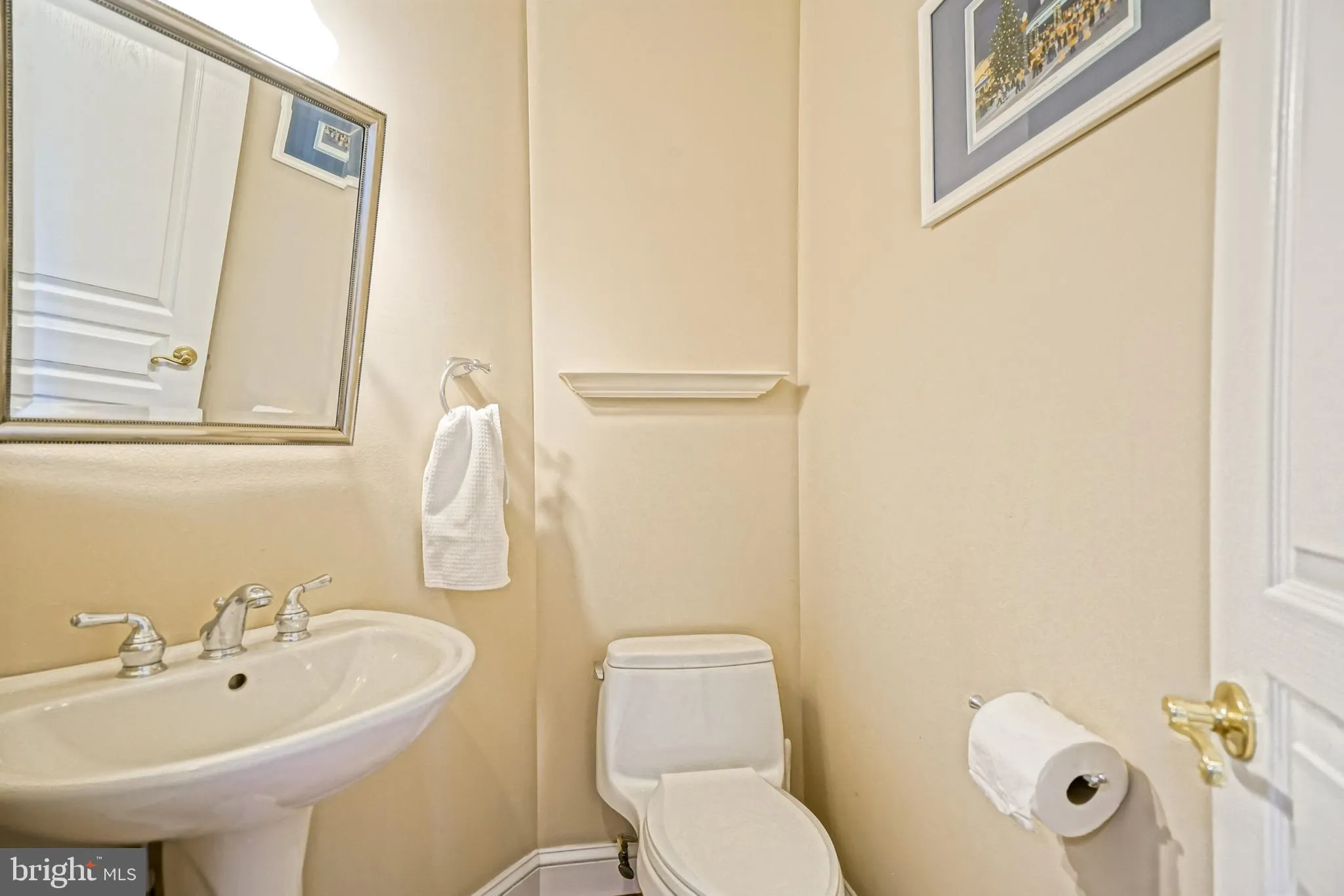 Lewes, Delaware 19958, United States, 5 Bedrooms Bedrooms, ,4 BathroomsBathrooms,Residential,Active,216012