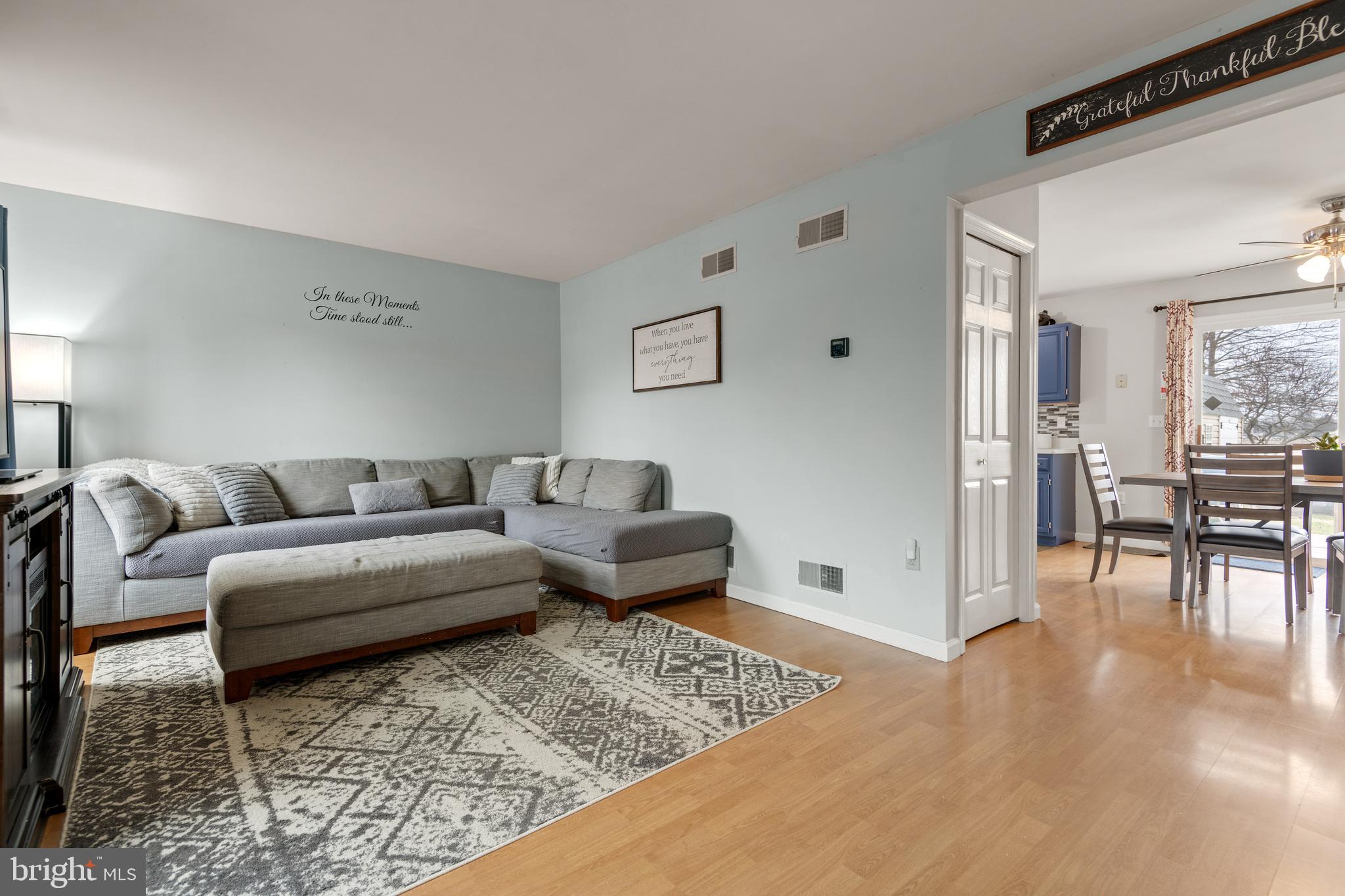 VILLAGE SQUARE - Residential