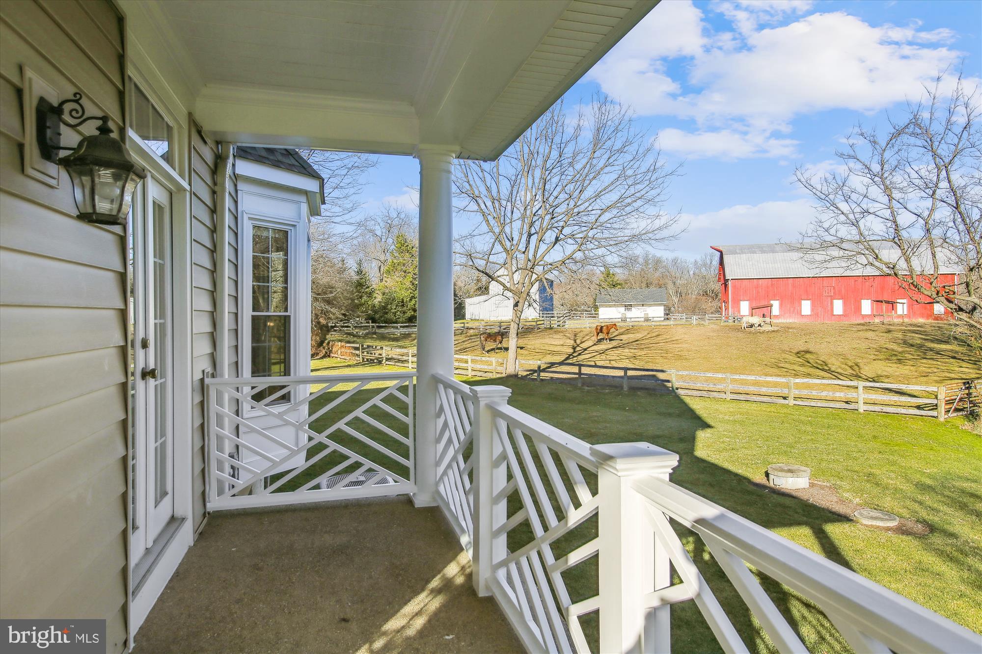 CROSSFIELDS - Residential